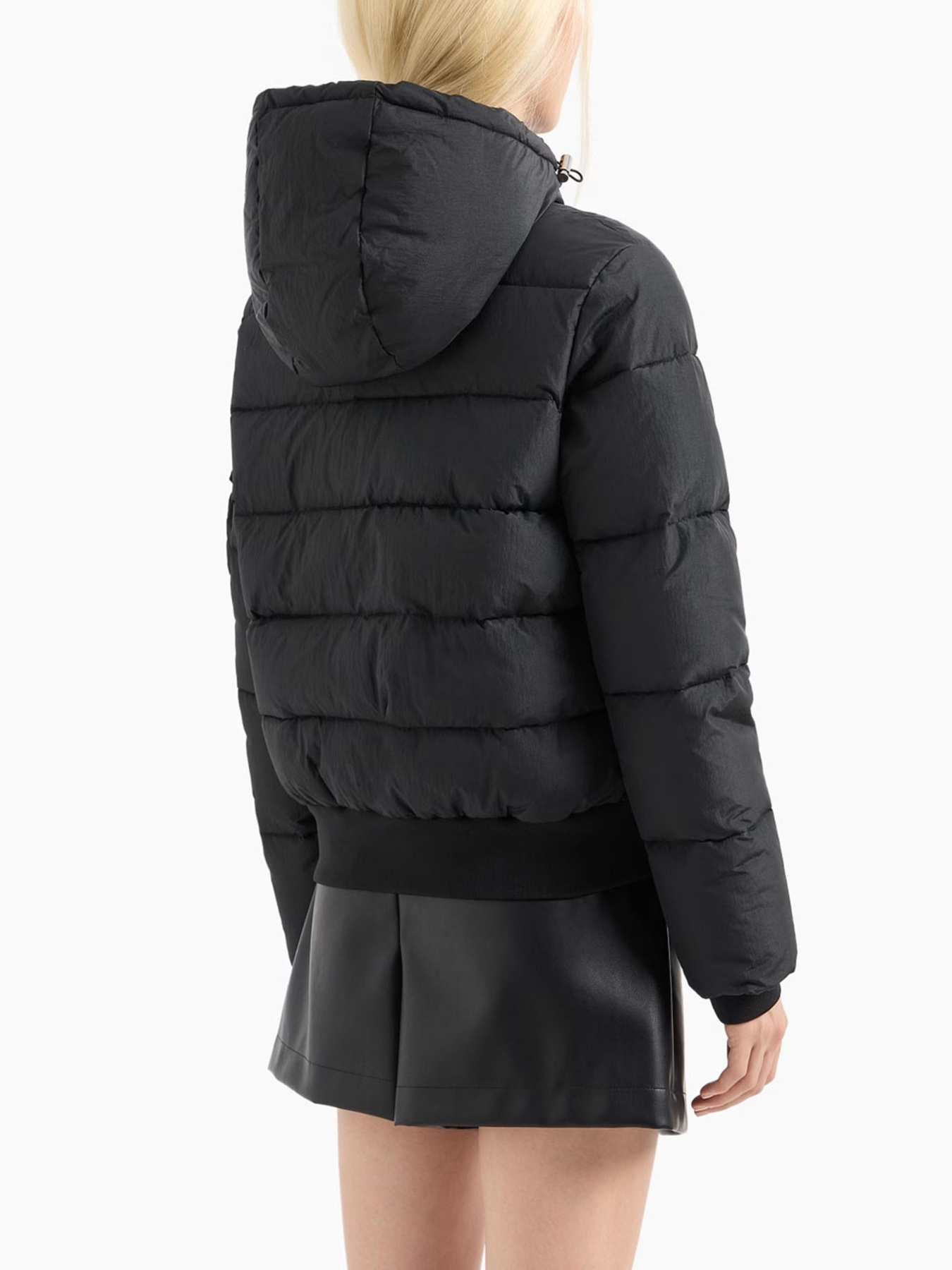 Зимова куртка Armani Exchange Black Edition модель XW000033-AF10248-UC001 Фото