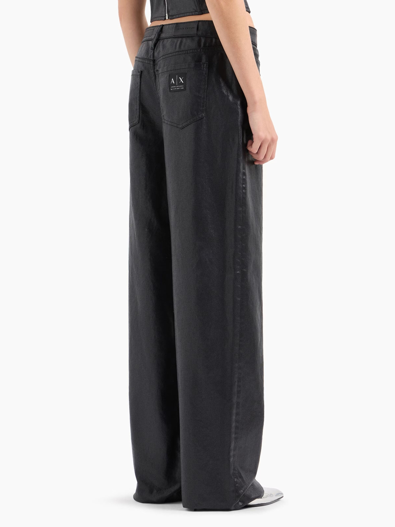 Широкі джинси Armani Exchange Black Edition модель XW000056-AF10212-MC002 Фото
