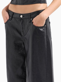 Широкие джинсы Armani Exchange Black Edition модель XW000056-AF10212-MC002 Фото