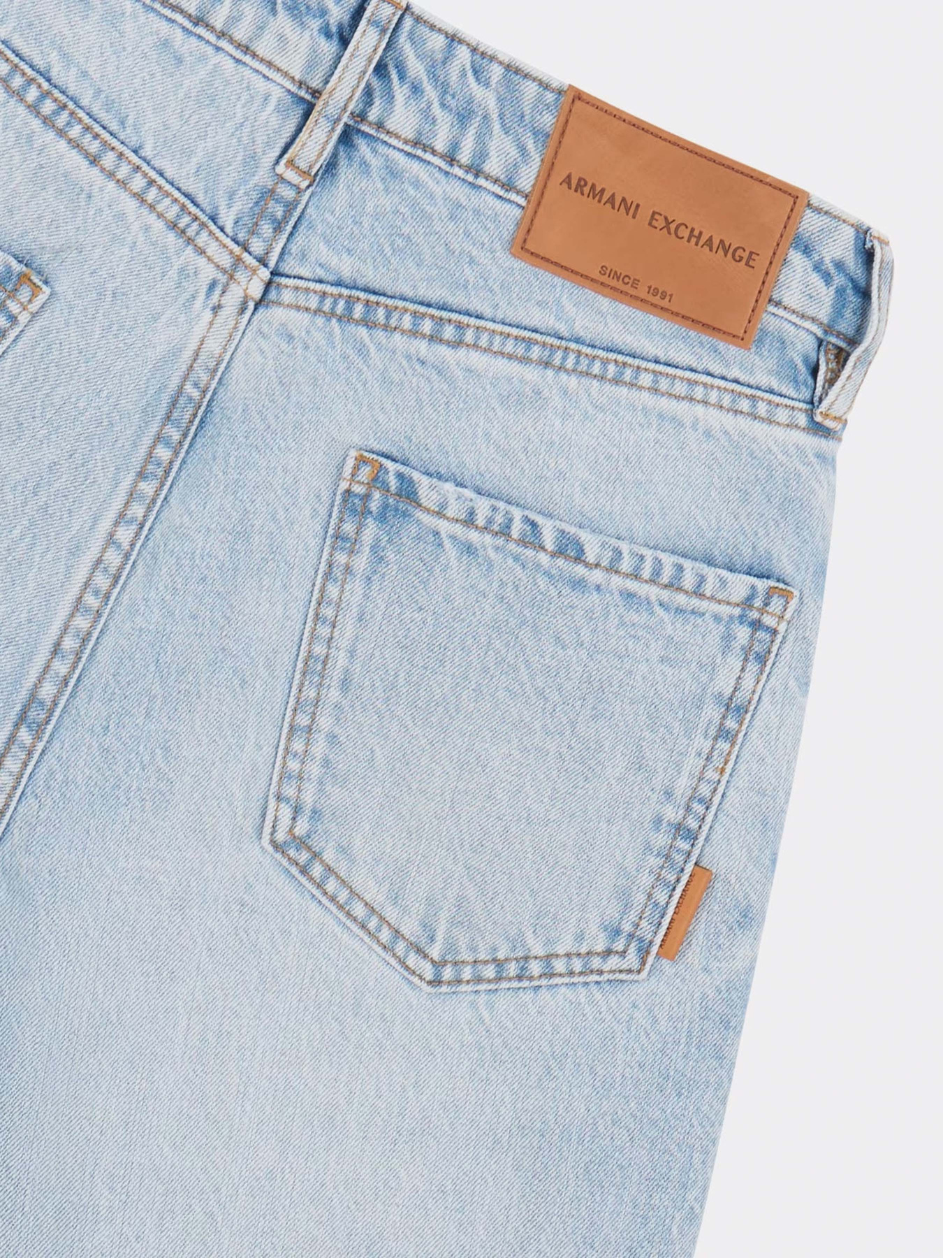 Бойфренди Armani Exchange модель XW000128-AF12860-MB001 Фото