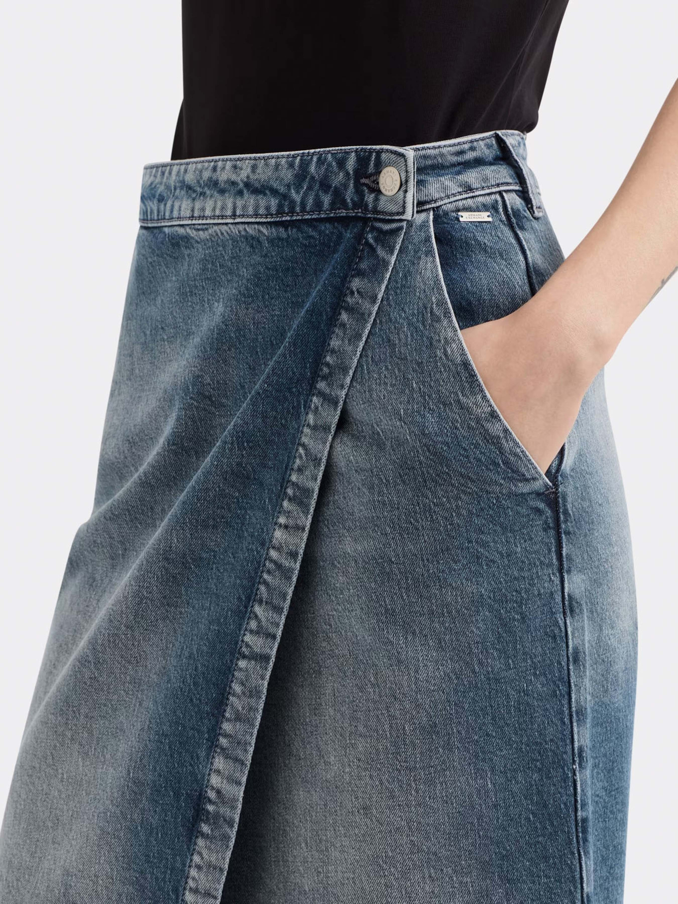 Джинсова спідниця Armani Exchange модель XW001190-AF12871-MB002 Фото