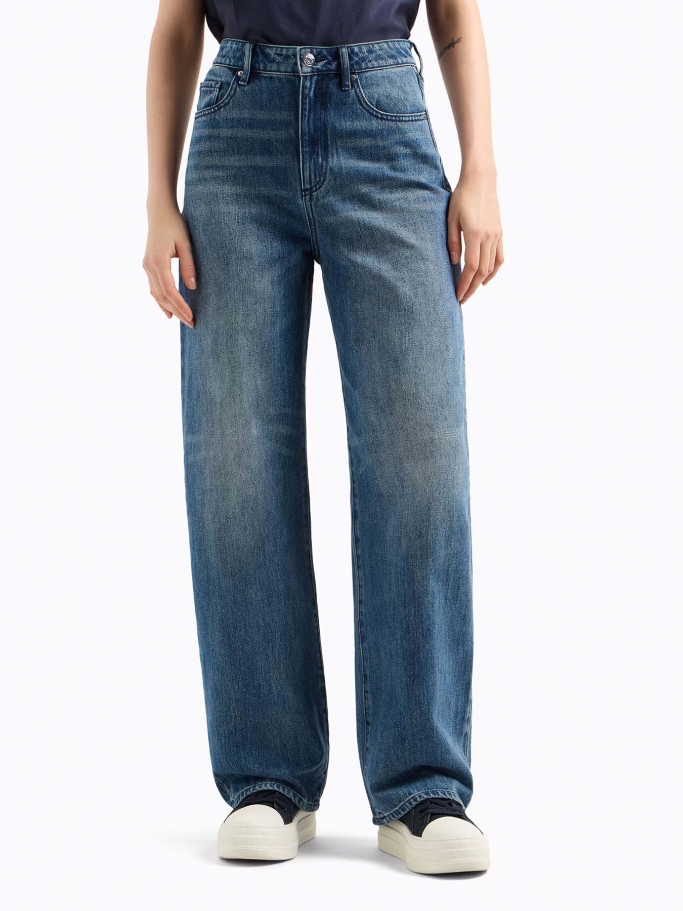 Бойфренди Armani Exchange Blue Edition модель XW000100-AF12845-MB001 Фото