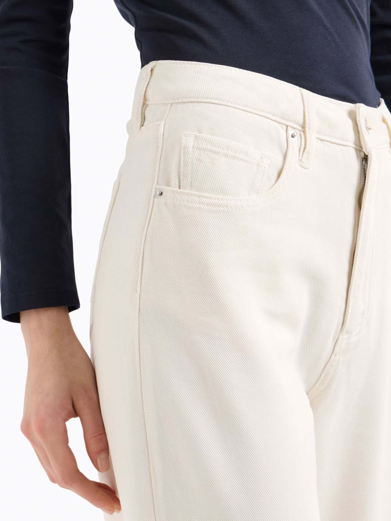 Бойфренды Armani Exchange модель XW000100-AF12858-U1003 Фото