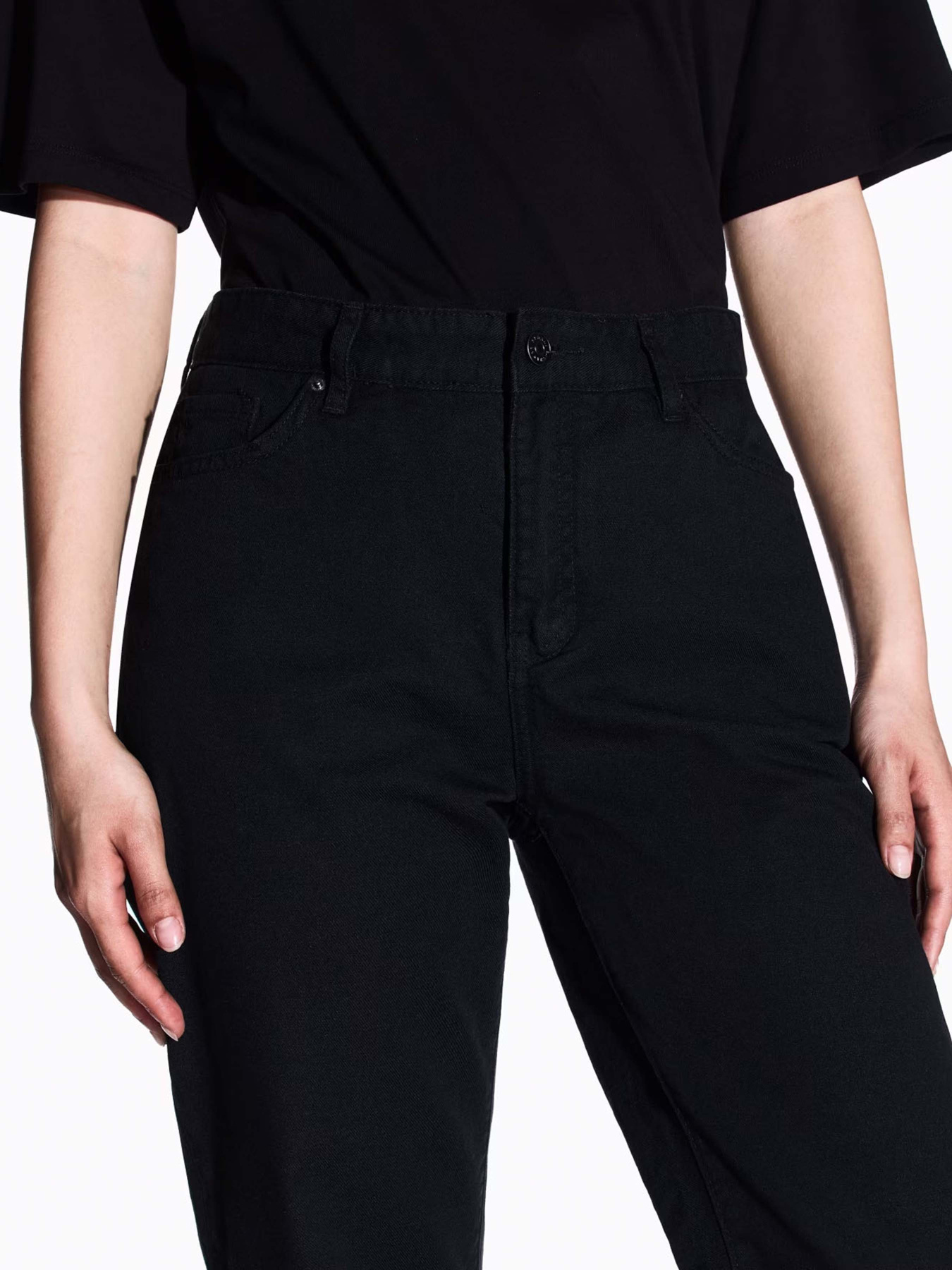 Бойфренды Armani Exchange модель XW000073-AF12857-MC002 Бойфренды Armani Exchange модель XW000073-AF12857-MC002 Фото