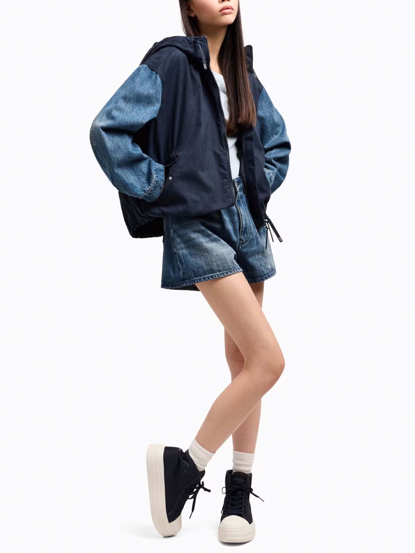 Джинсові шорти Armani Exchange Blue Edition модель XW000135-AF12845-MB001 Фото