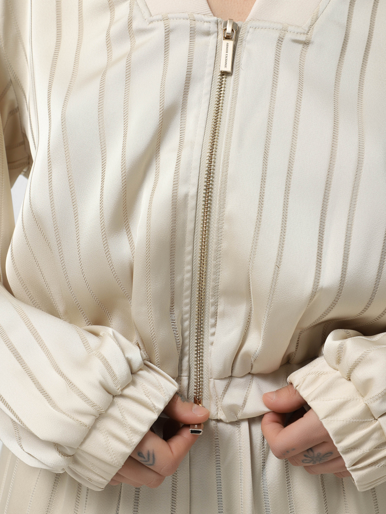 Бомбер Armani Exchange модель XW000174-AF12744-F1030 Фото