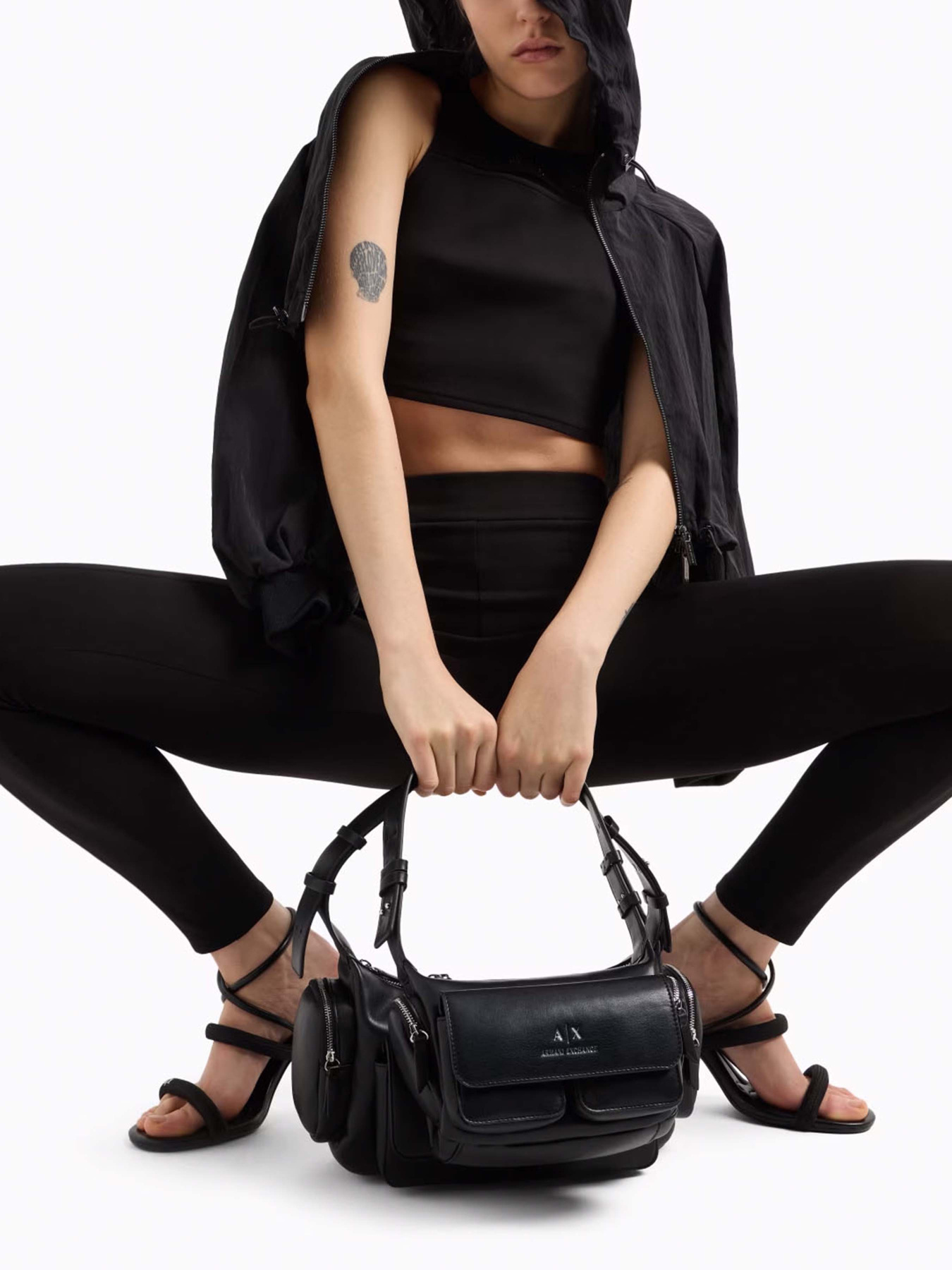 Топ Armani Exchange Lost in sounds модель XW000368-AF12826-UC001 Фото