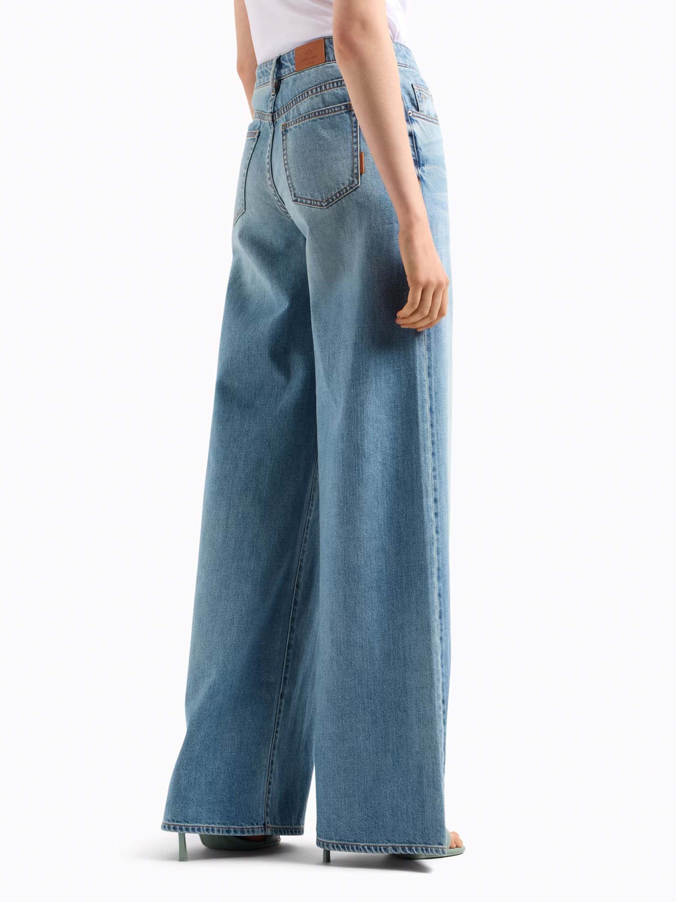 Широкі джинси Armani Exchange модель XW001184-AF12851-MB003 Фото