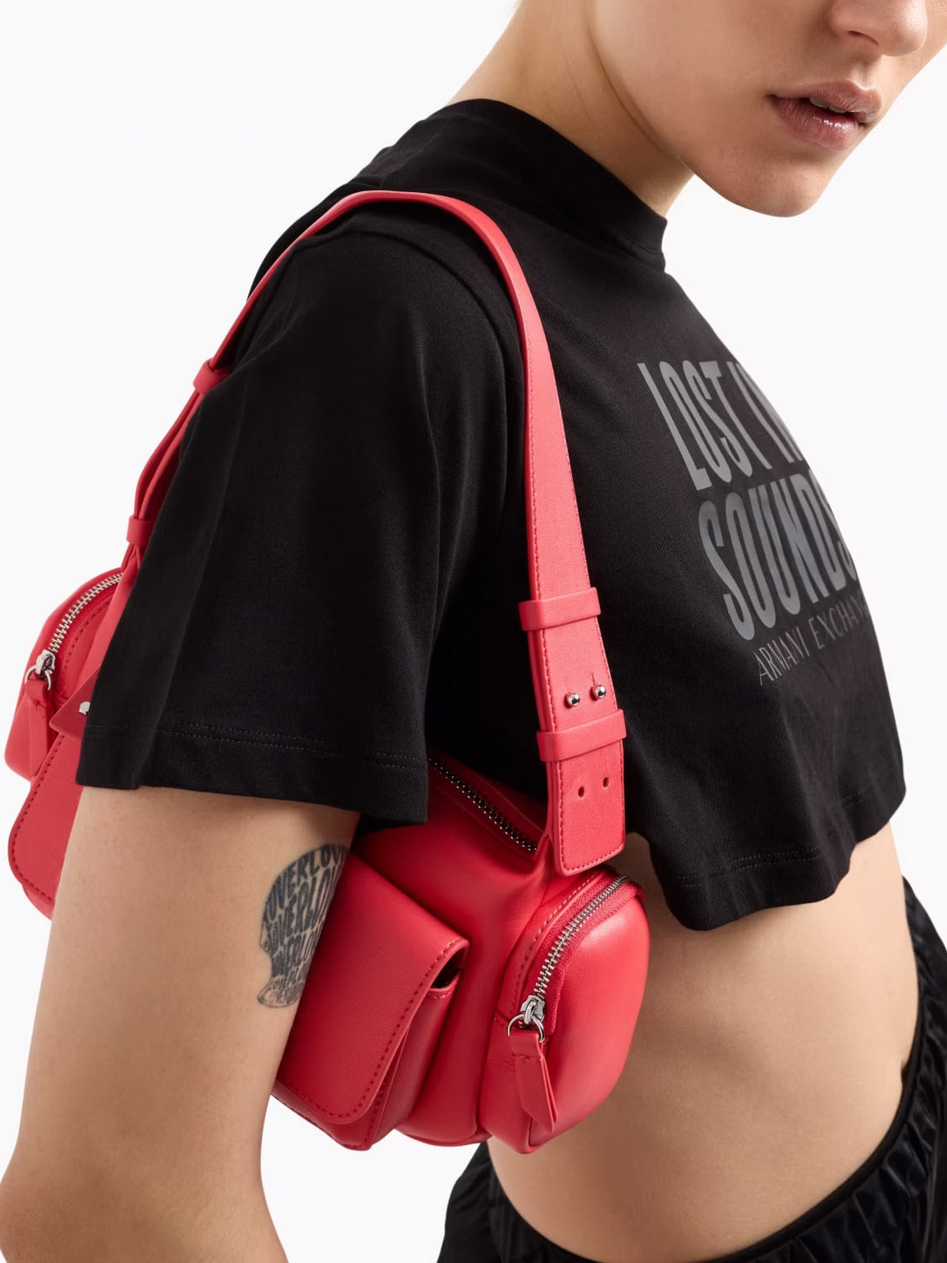 Футболка Armani Exchange Lost in sounds модель XW000546-AF10359-UC001 Футболка Armani Exchange Lost in sounds модель XW000546-AF10359-UC001 Фото