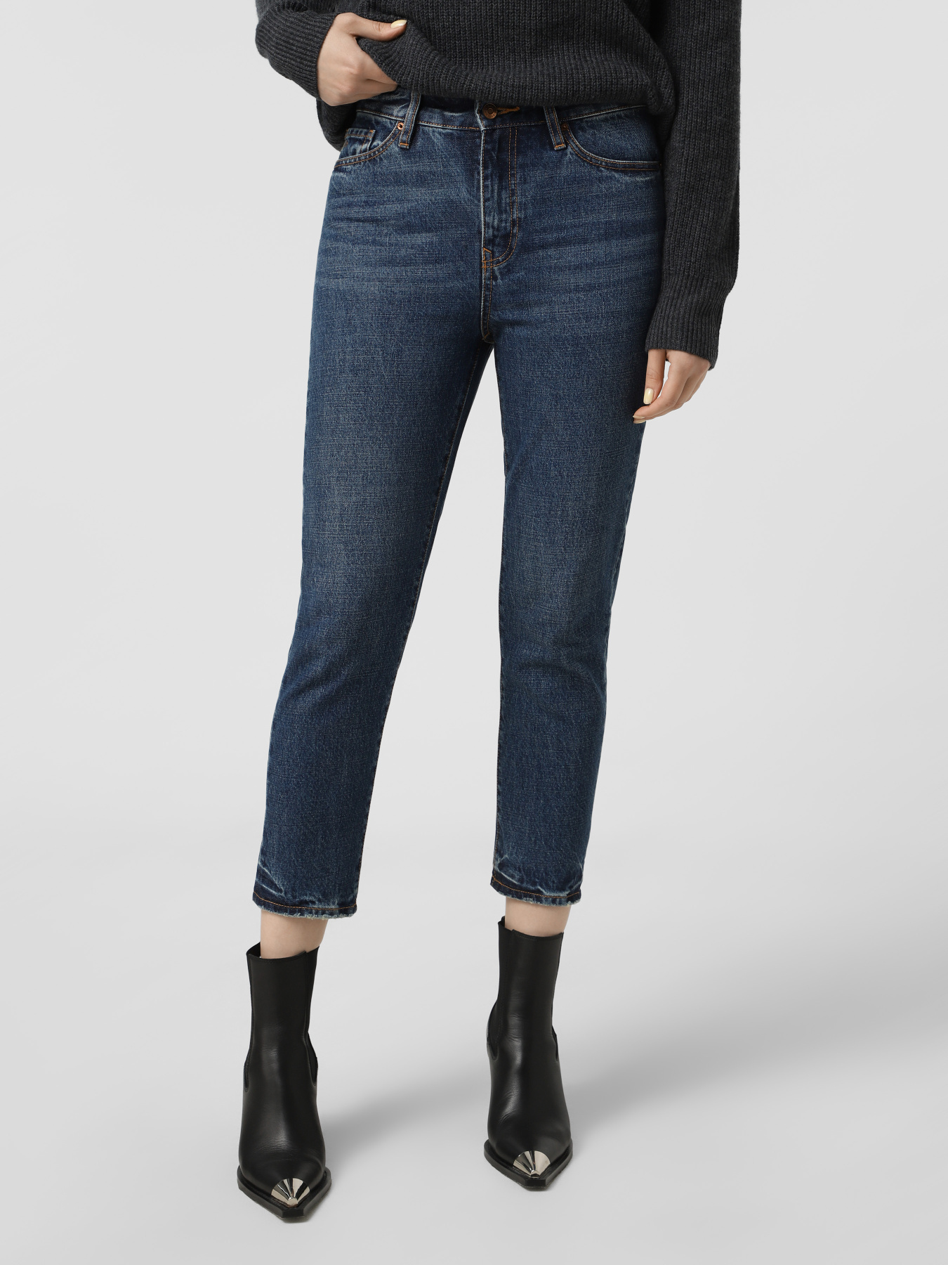 Джинси мом Armani Exchange Модель XW000073-AF16091-MB010 Фото