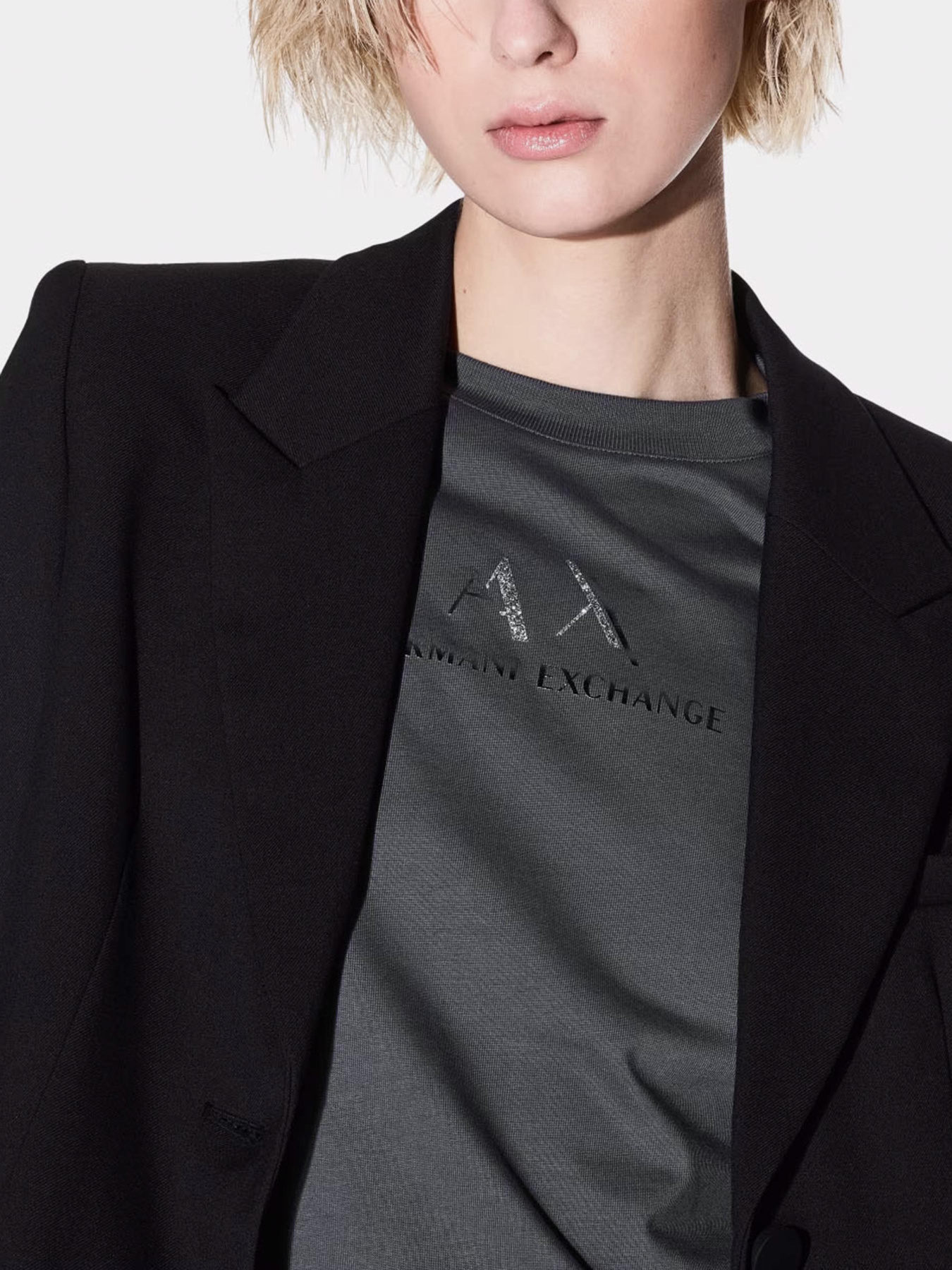 Футболка Armani Exchange модель XW001345-AF16356-U8105 Фото