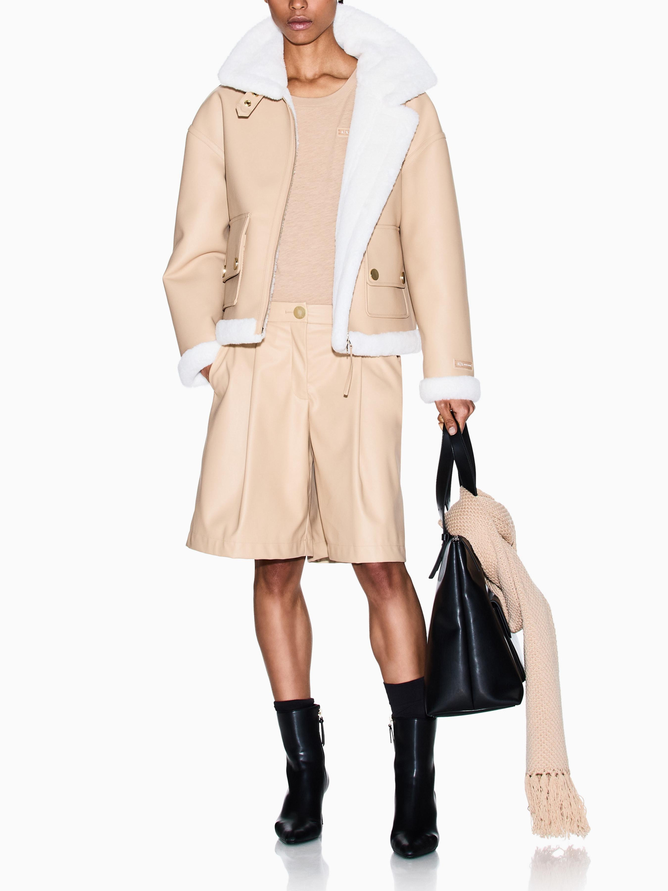 Куртка кожаная Armani Exchange модель XW000713-AF16389-U1051 Фото