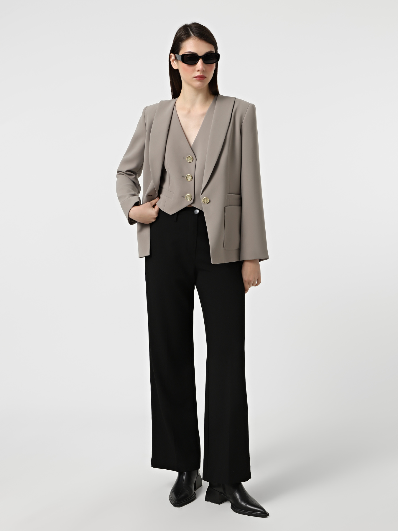 Жилет Armani Exchange модель XW001279-AF16148-U6242 Жилет Armani Exchange модель XW001279-AF16148-U6242 Фото