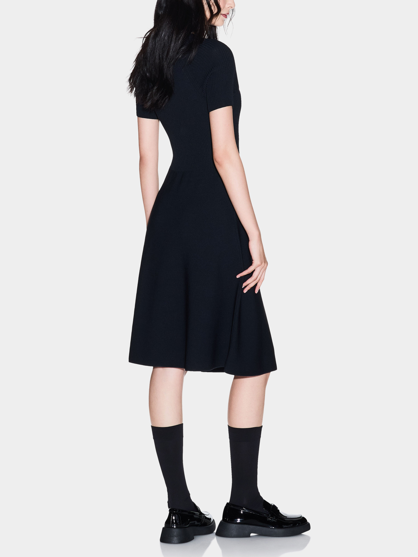 Платье миди Armani Exchange модель XW001885-AF10352-UC001 Фото