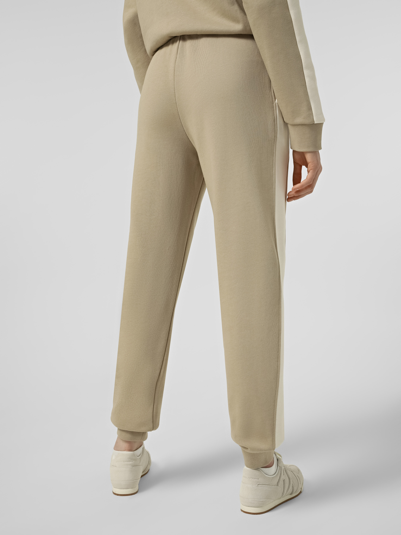 Джоггеры Armani Exchange модель XW001743-AF14284-M1283 Фото