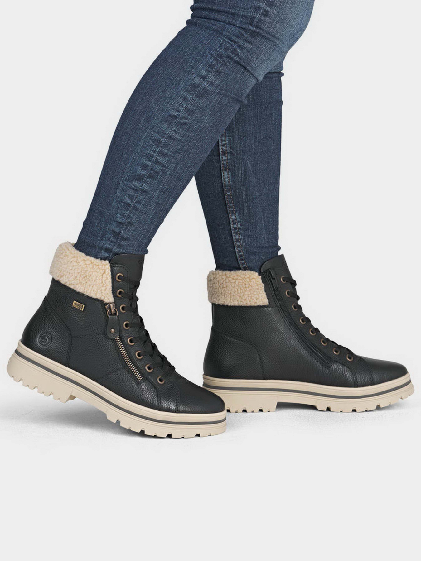 Ботинки Remonte модель D2U74/03 Фото