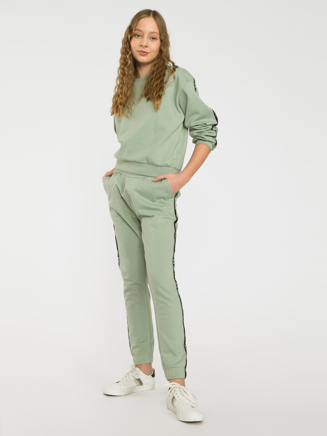 Свитшот Reporter Young модель 231-0550G-11-560-1 Фото