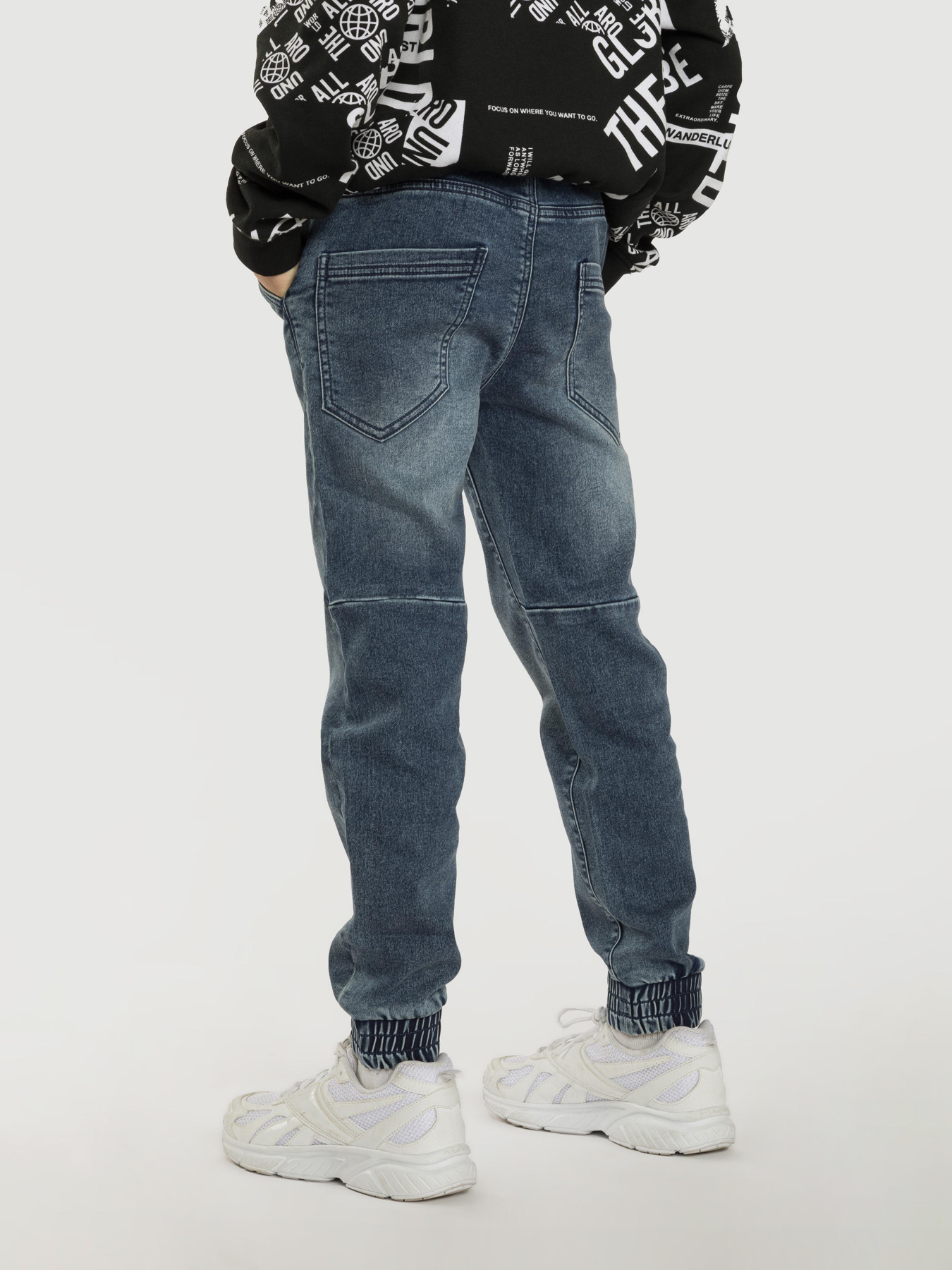 Прямые джинсы Reporter Young модель 231-0110B-48-000-1 Фото