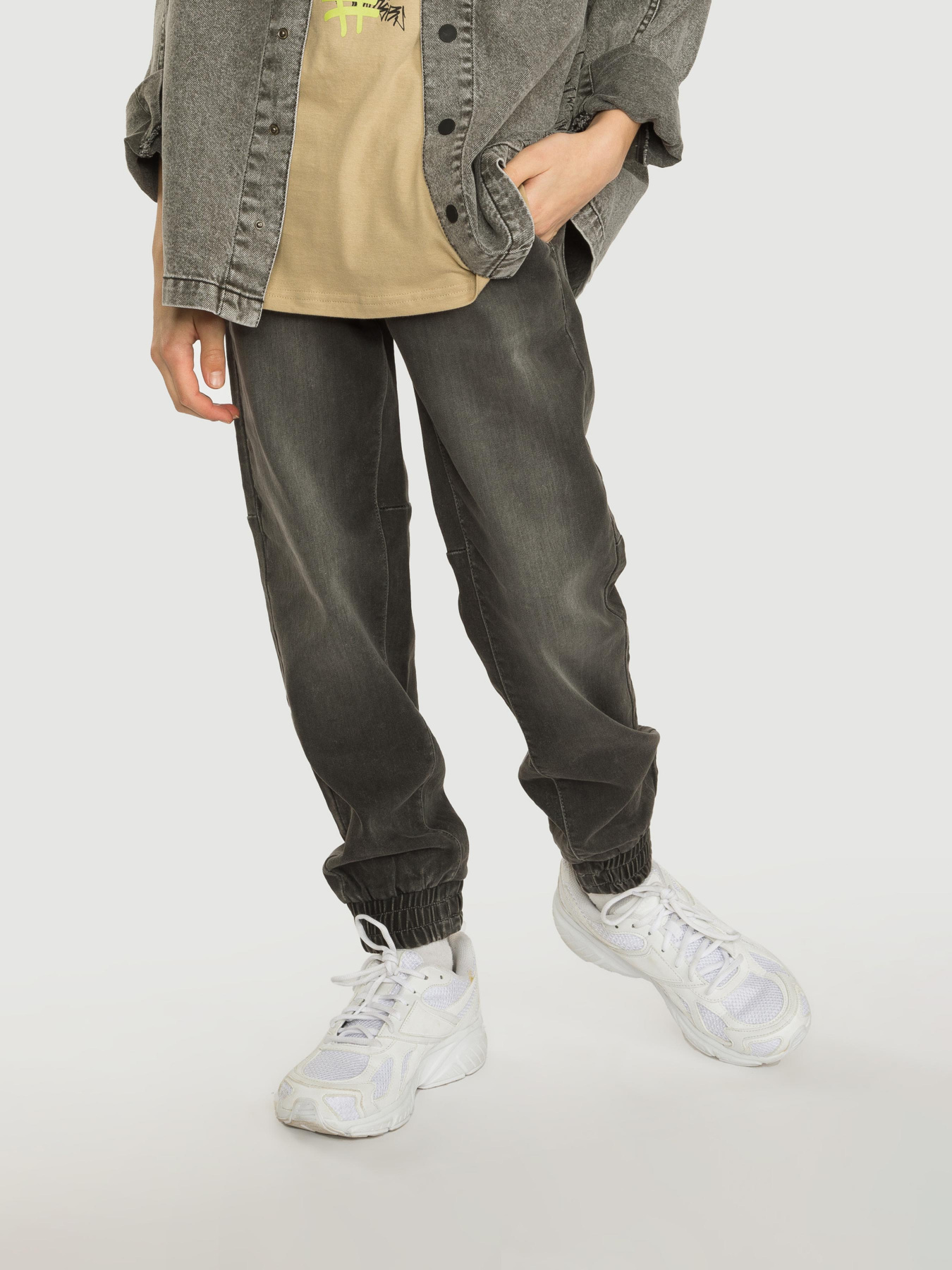 Прямые джинсы Reporter Young модель 231-0110B-48-001-1 Фото