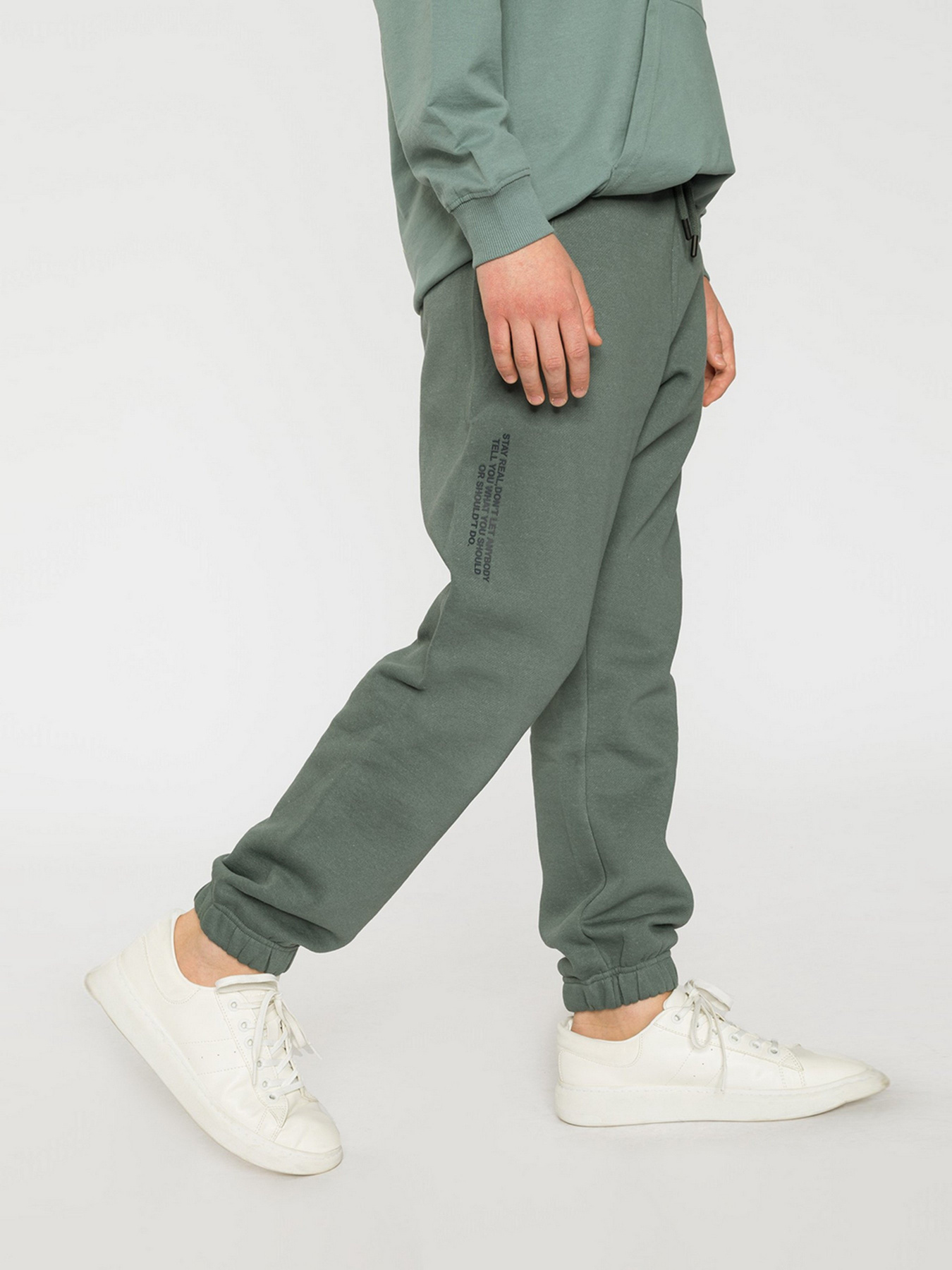 Штаны спортивные Reporter Young  Stay Real модель 221-0117B-07-180-1 Фото