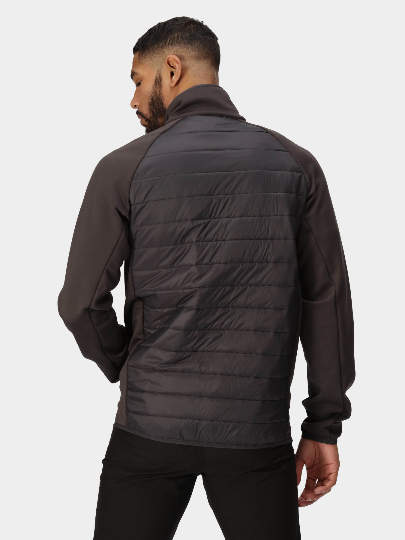 Ветровка Regatta Clumber IV Hybrid модель RMN226-LLS Чорний Фото