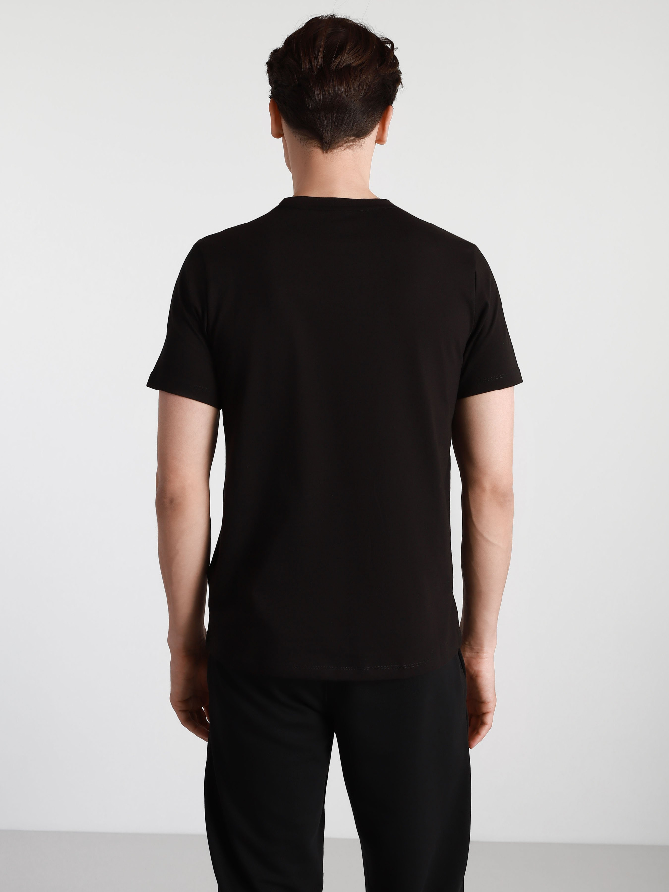 Футболки и поло Asics Chest Logo модель 2031A985-001 Фото