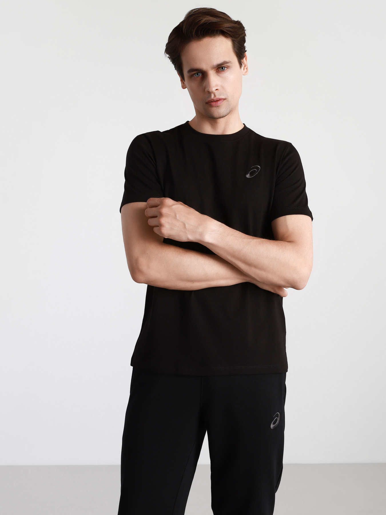 Футболки и поло Asics Chest Logo модель 2031A985-001 Фото