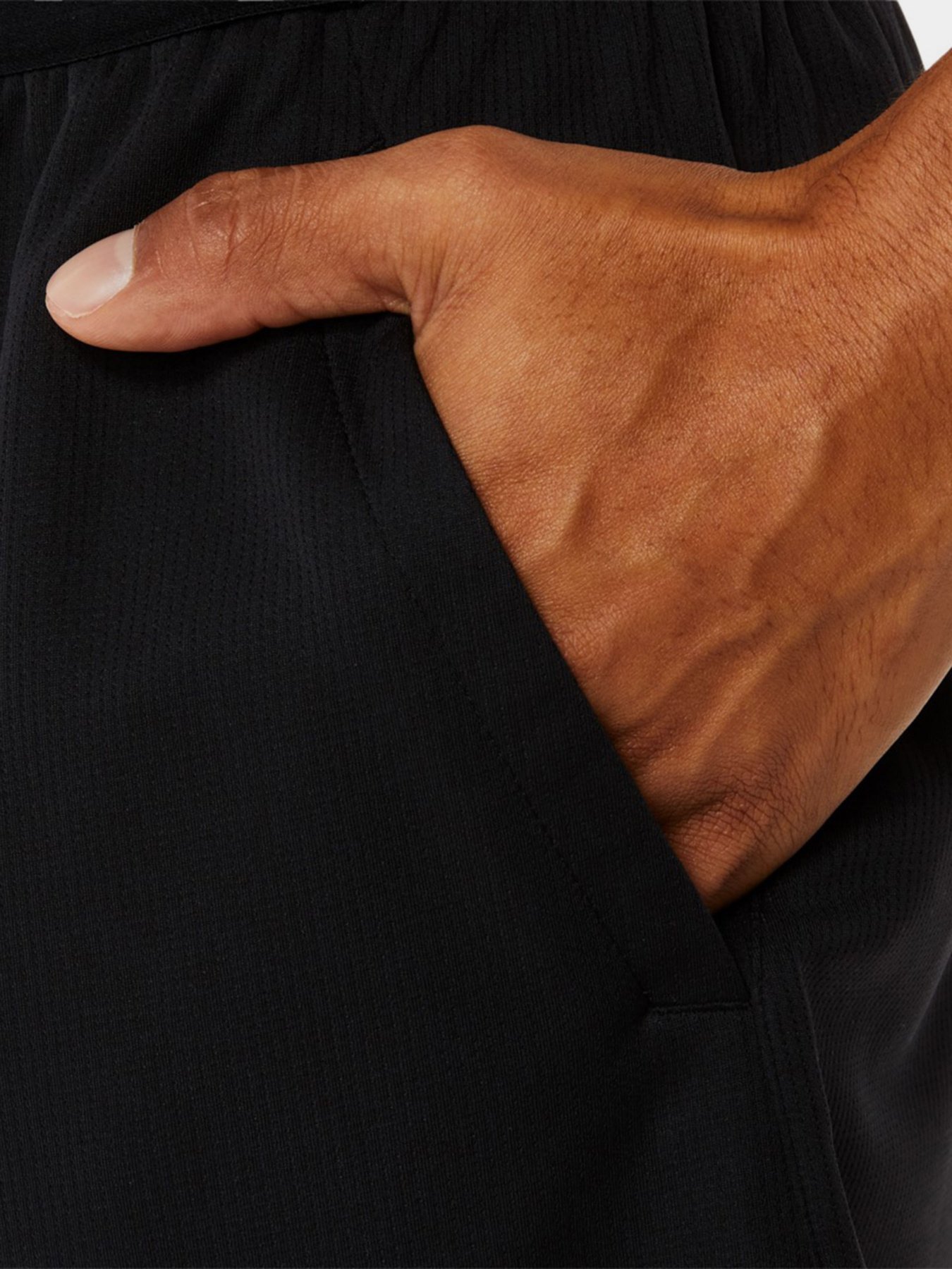 Шорты спортивные Asics модель 2031D125-001 Чорний Фото