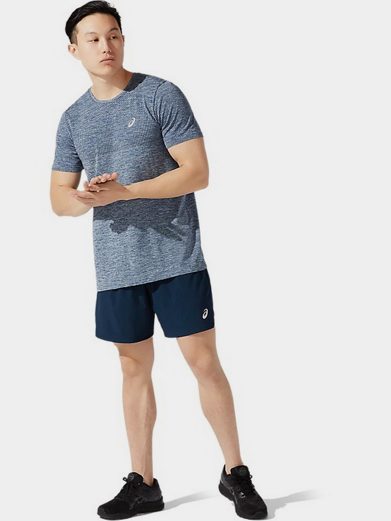 Спортивна футболка Asics Race Seamless модель 2011A784-405 Фото