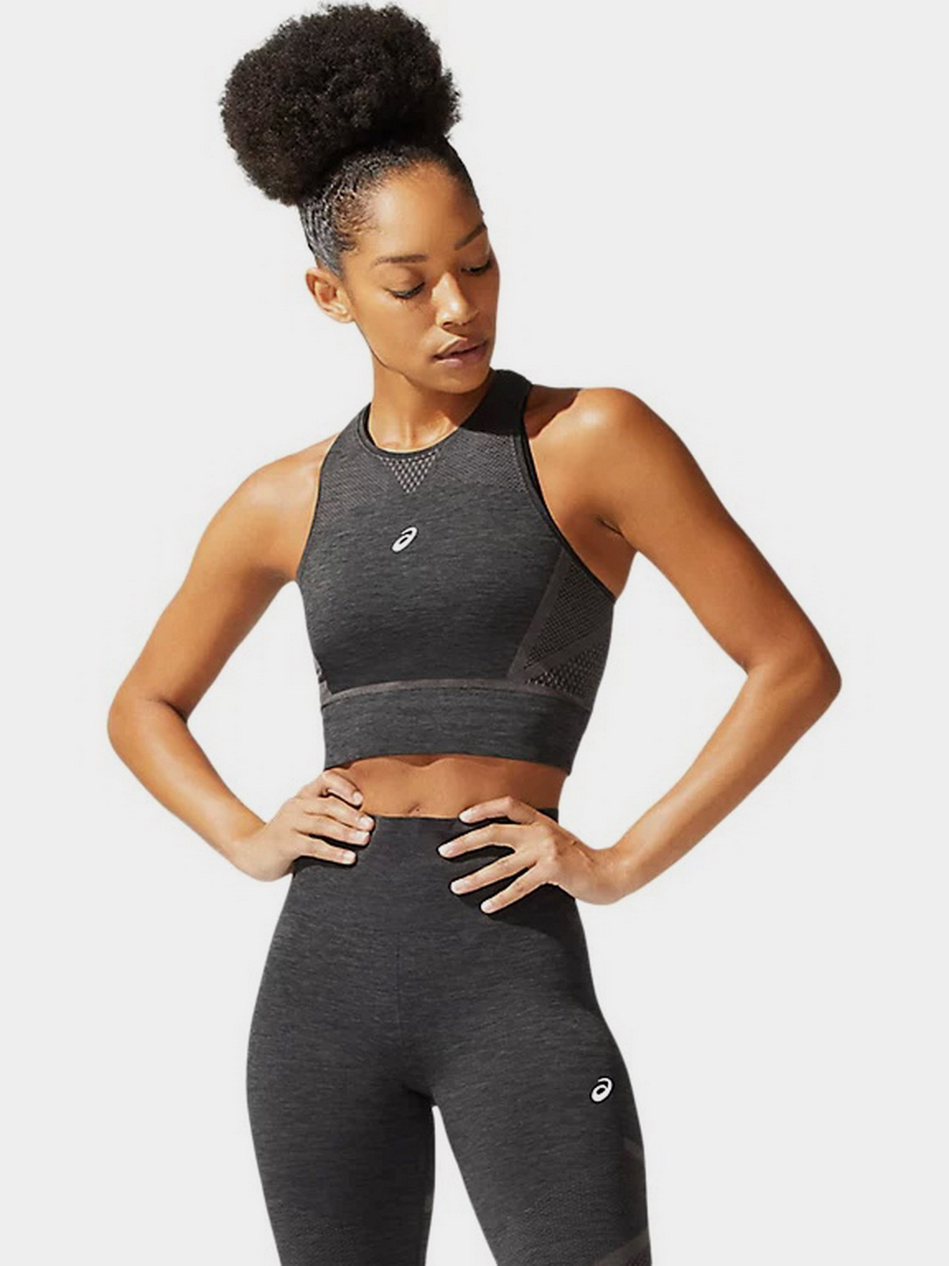 Топ Asics Seamless модель 2012B915-001 Топ Asics Seamless модель 2012B915-001 Фото