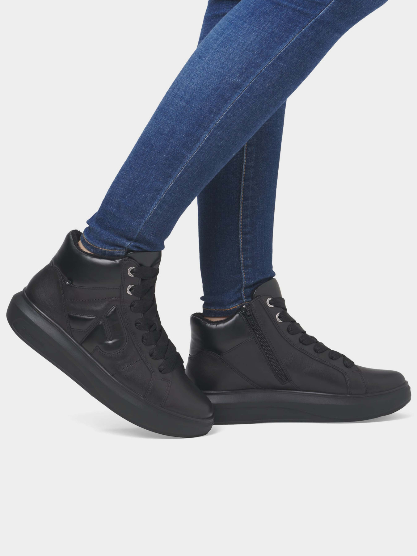 Ботинки RIEKER модель W1270/00 Фото