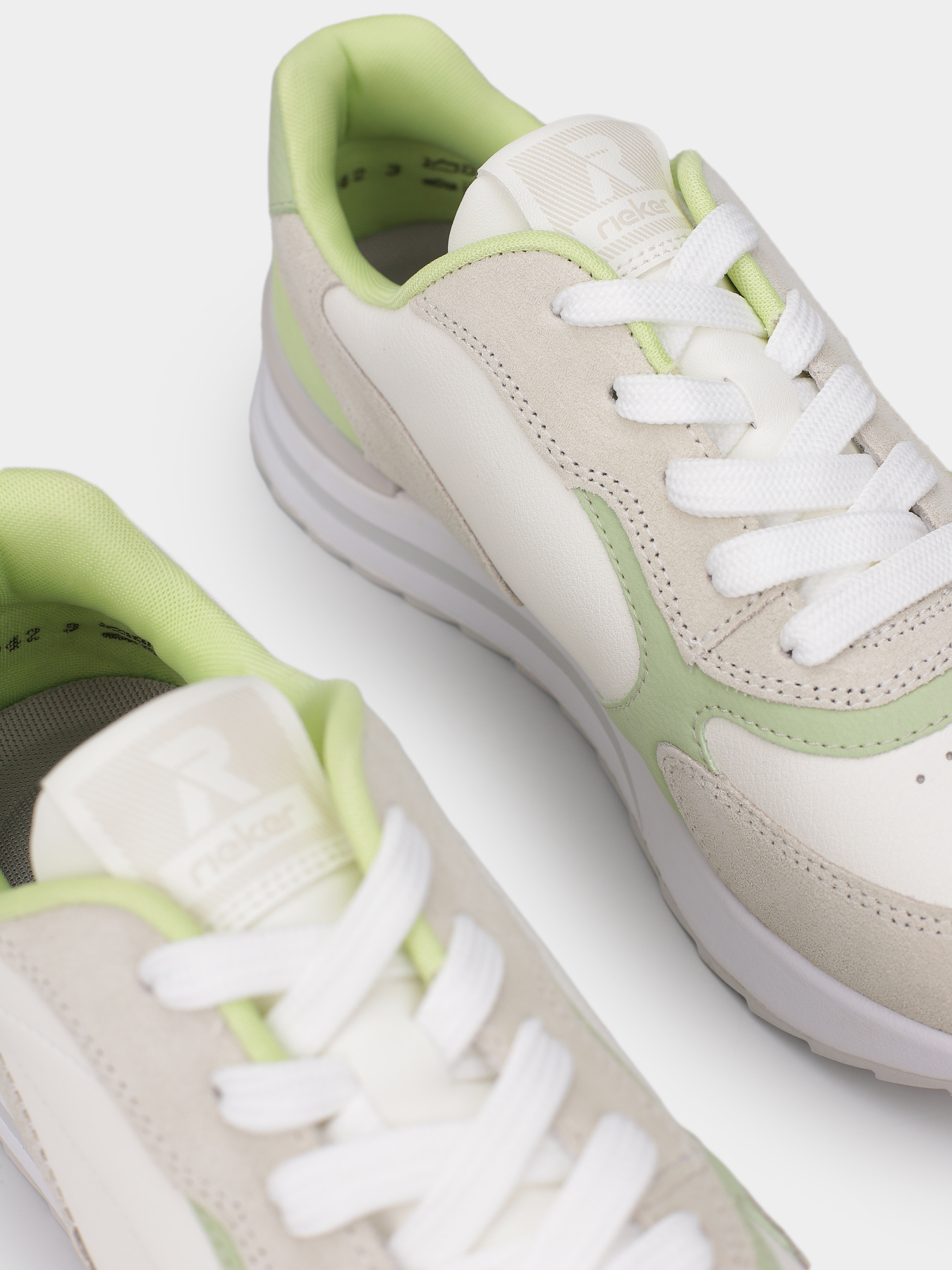 Кроссовки RIEKER модель W2400/81 Фото