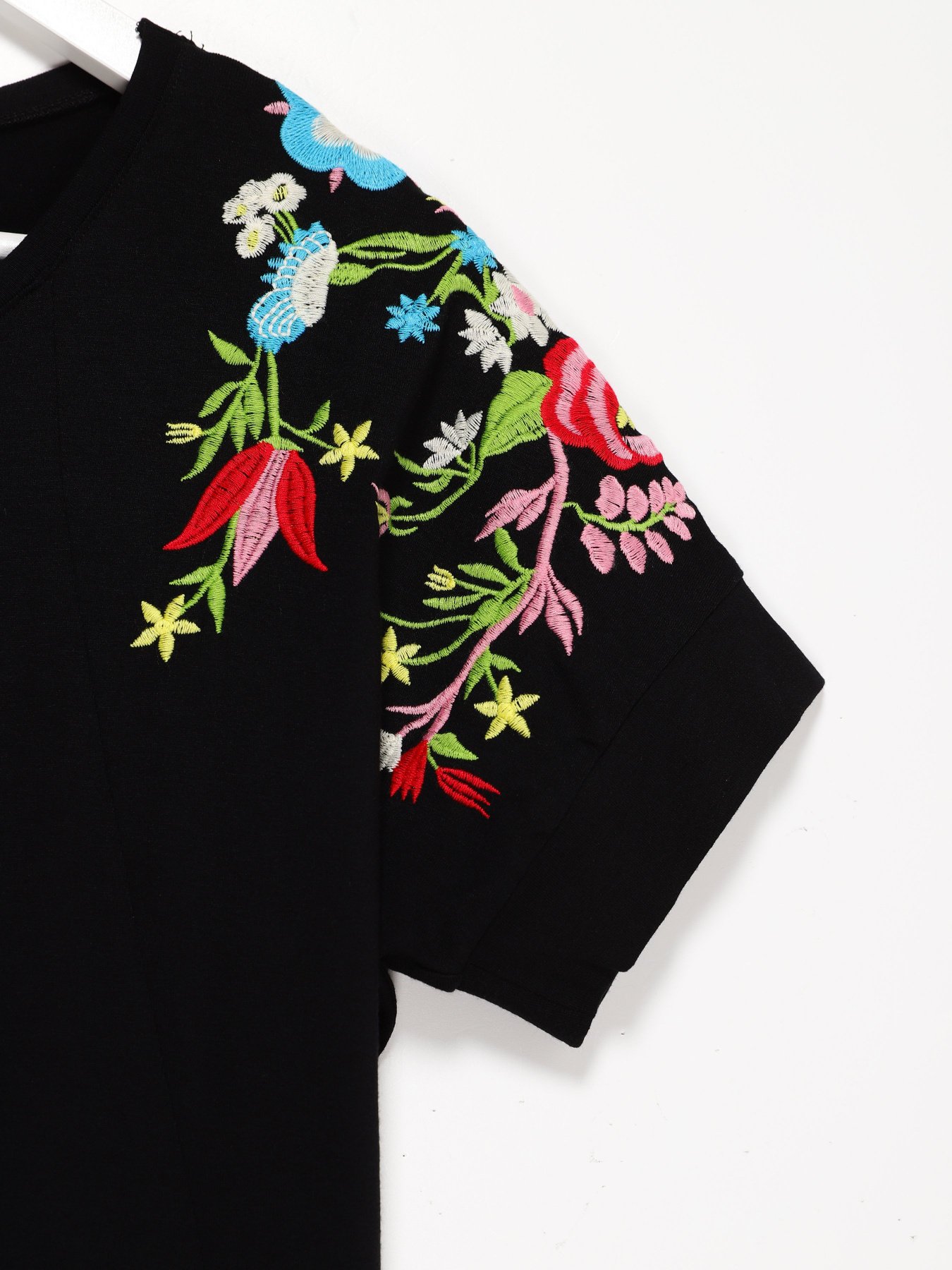 Футболка Sassofono модель A192-SF-300111 ЧОРНИЙ Фото