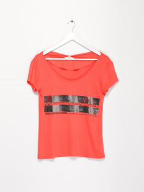 Футболка Sassofono модель A192-SF-305111 ЯСКРАВО КОРАЛОВИЙ Футболка Sassofono модель A192-SF-305111 ЯСКРАВО КОРАЛОВИЙ Фото