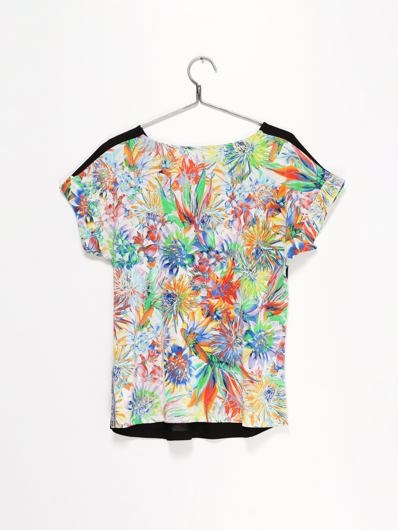 Футболка Sassofono модель A192-SF-451111-1 ЧОРНИЙ Фото