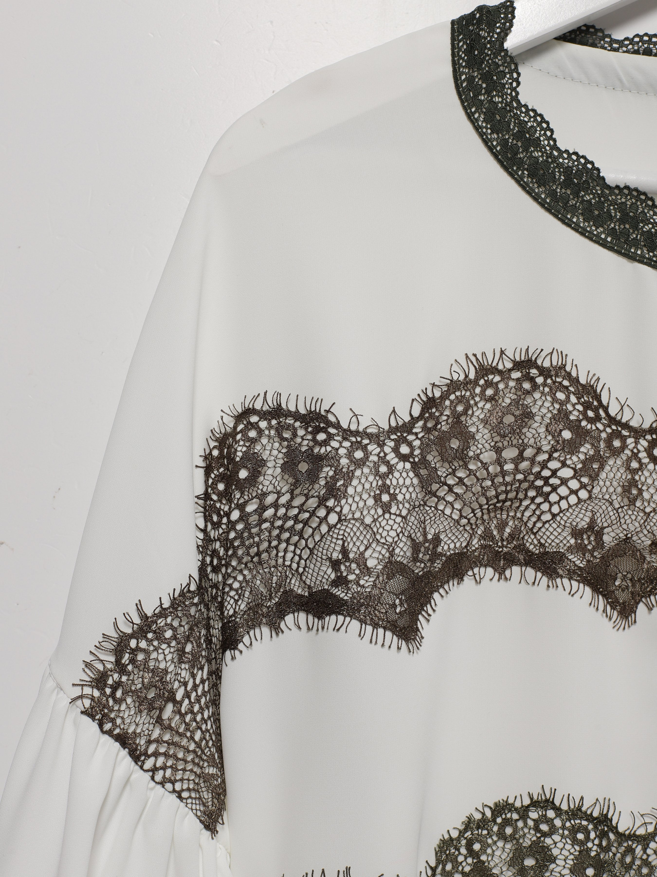 Блуза Sassofono модель A202-SF-265151 МОЛОЧНИЙ Фото