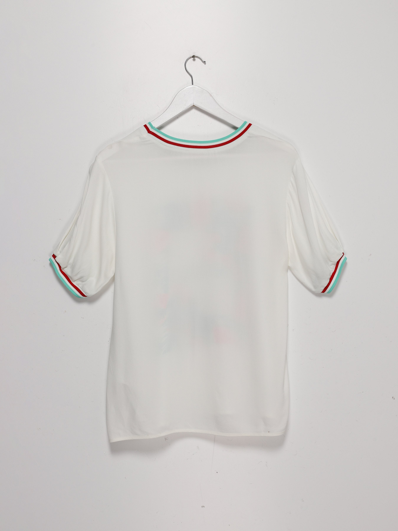 Футболка Sassofono модель A202-SF-498112 Молочний Фото