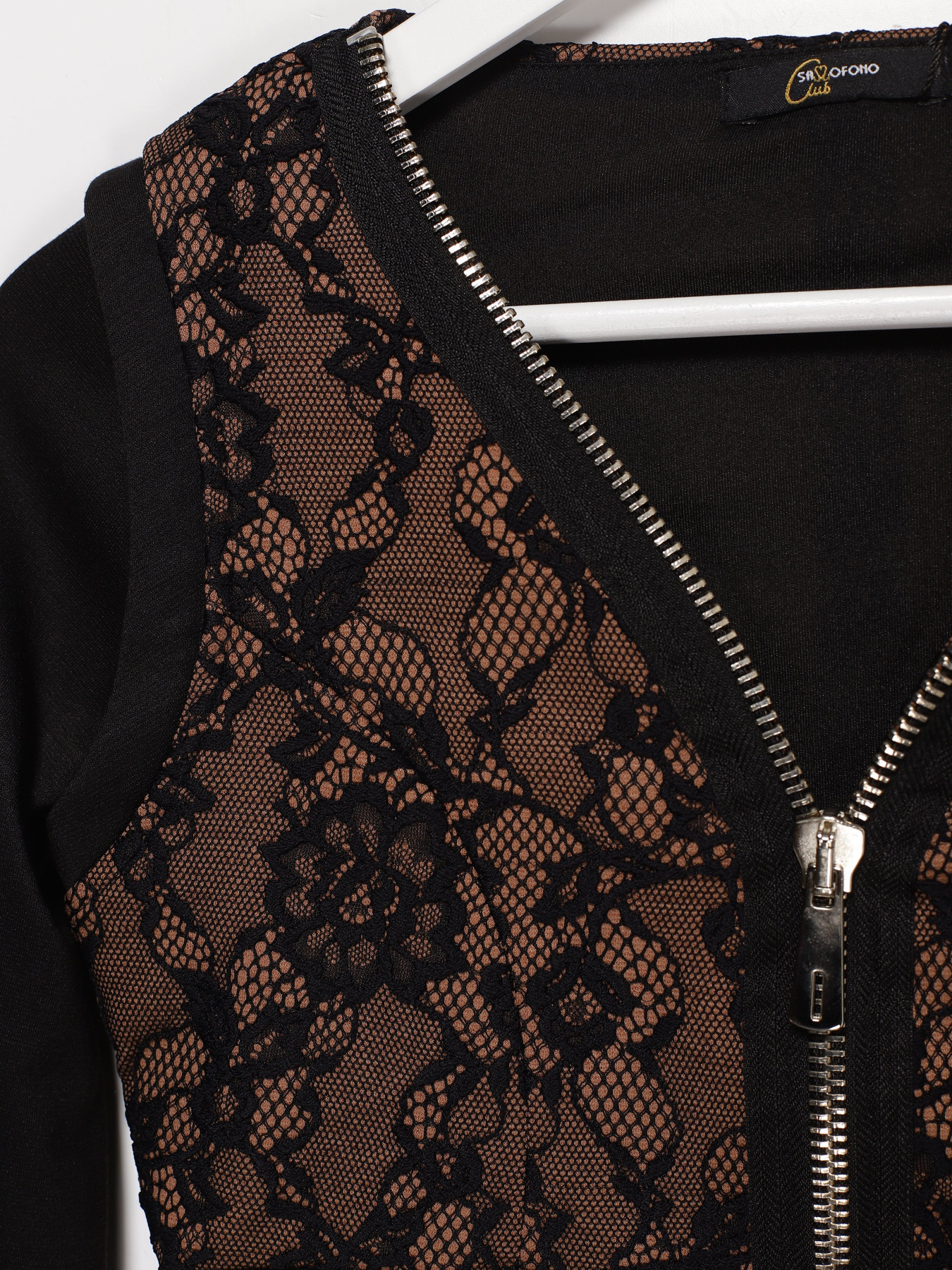 Платье мини Sassofono модель A141-SC-765171 ЧОРНИЙ-КЕМЕЛ Платье мини Sassofono модель A141-SC-765171 ЧОРНИЙ-КЕМЕЛ Фото