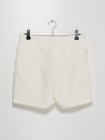 Повседневные шорты Sassofono модель A192-SC-12408 Молочний Фото