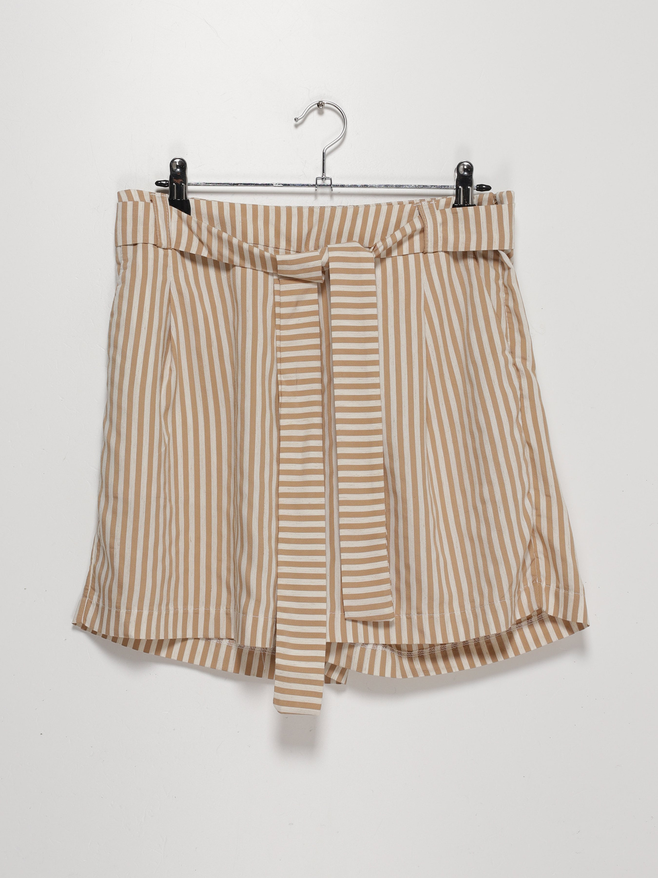 Повседневные шорты Sassofono модель A202-SC-47367 Бежевий Фото