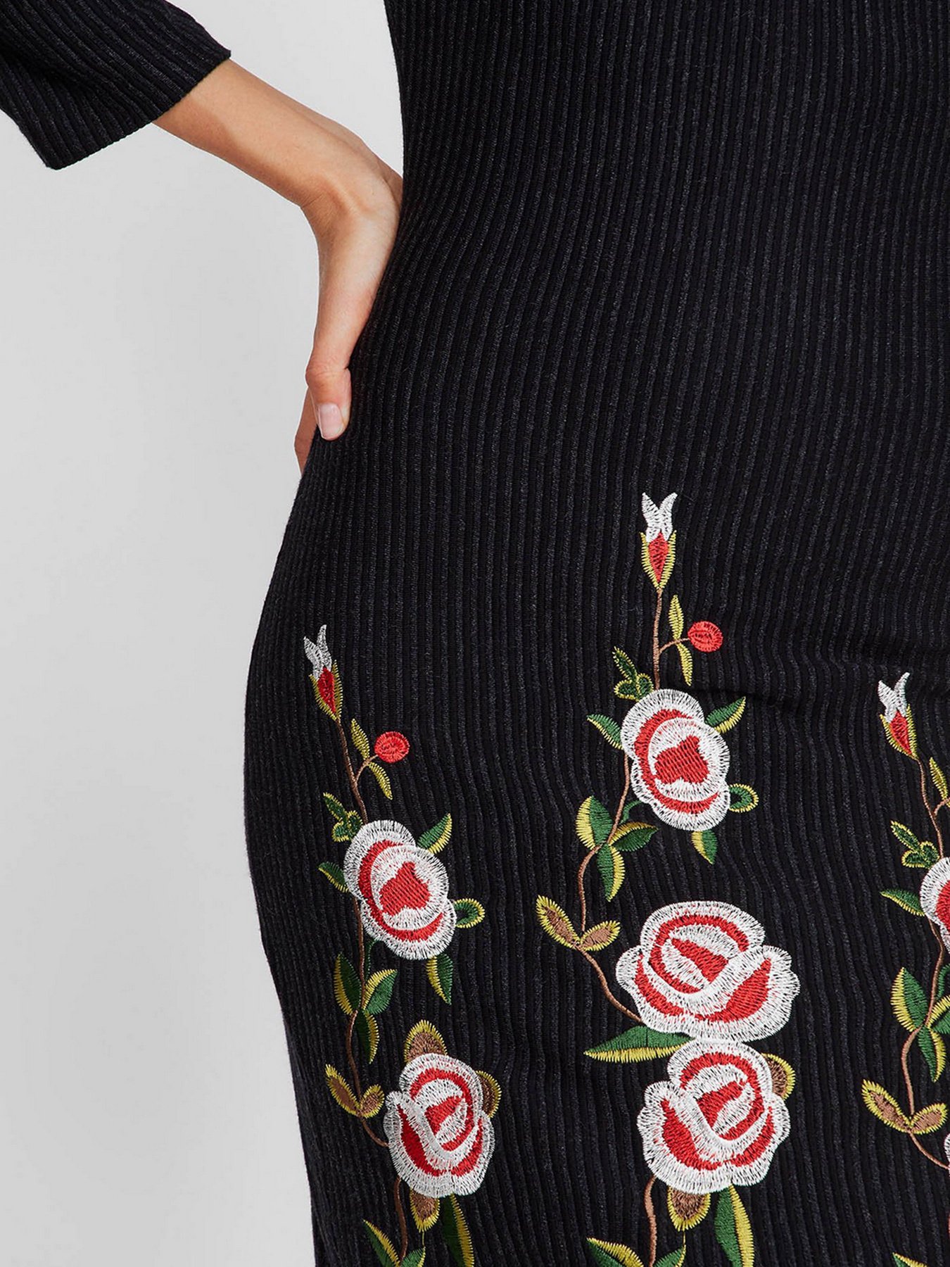 Платье мини Sassofono модель A201-SC-2021, ЧОРНИЙ Фото