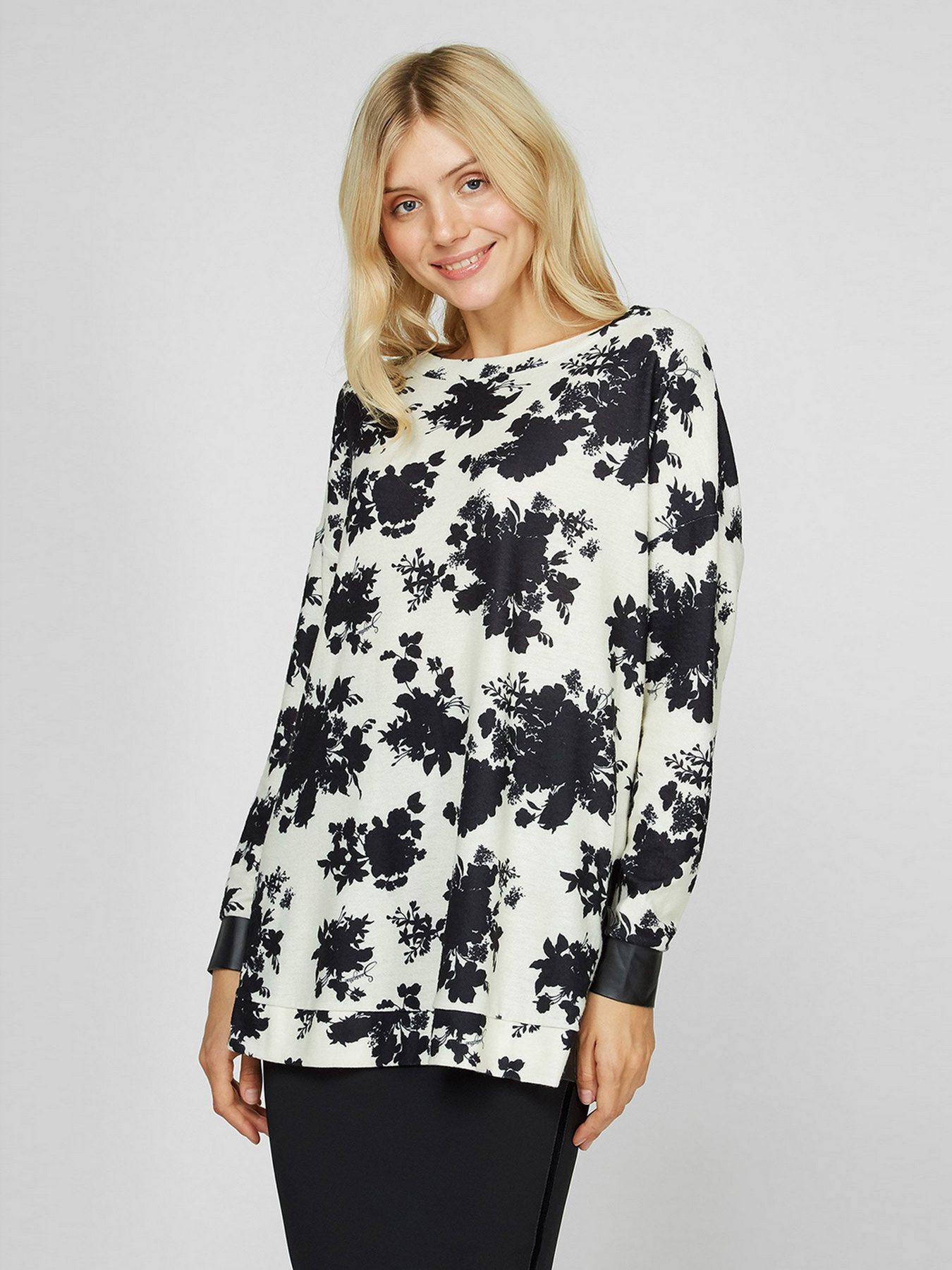 Туника Sassofono модель A201-SF-5032, МОЛОЧНИЙ Туника Sassofono модель A201-SF-5032, МОЛОЧНИЙ Фото