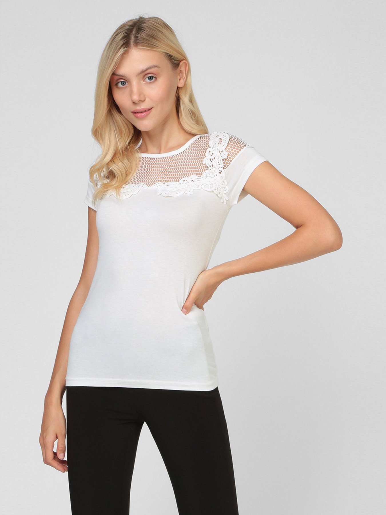 Футболка Sassofono модель A191SC8YB123, МОЛОЧНИЙ Фото