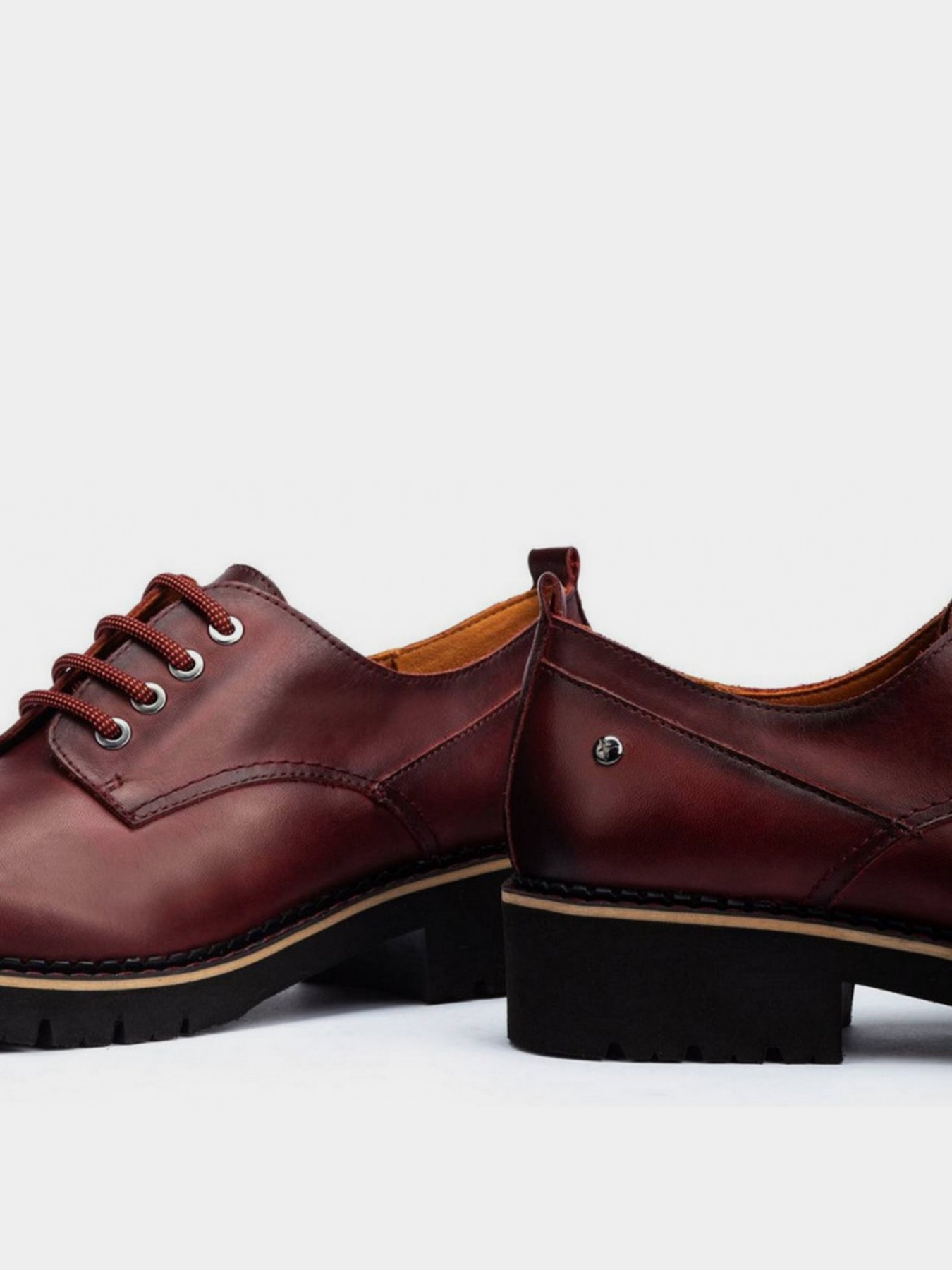 Напівчеревики PIKOLINOS модель W0V-4991-ARCILLA Фото