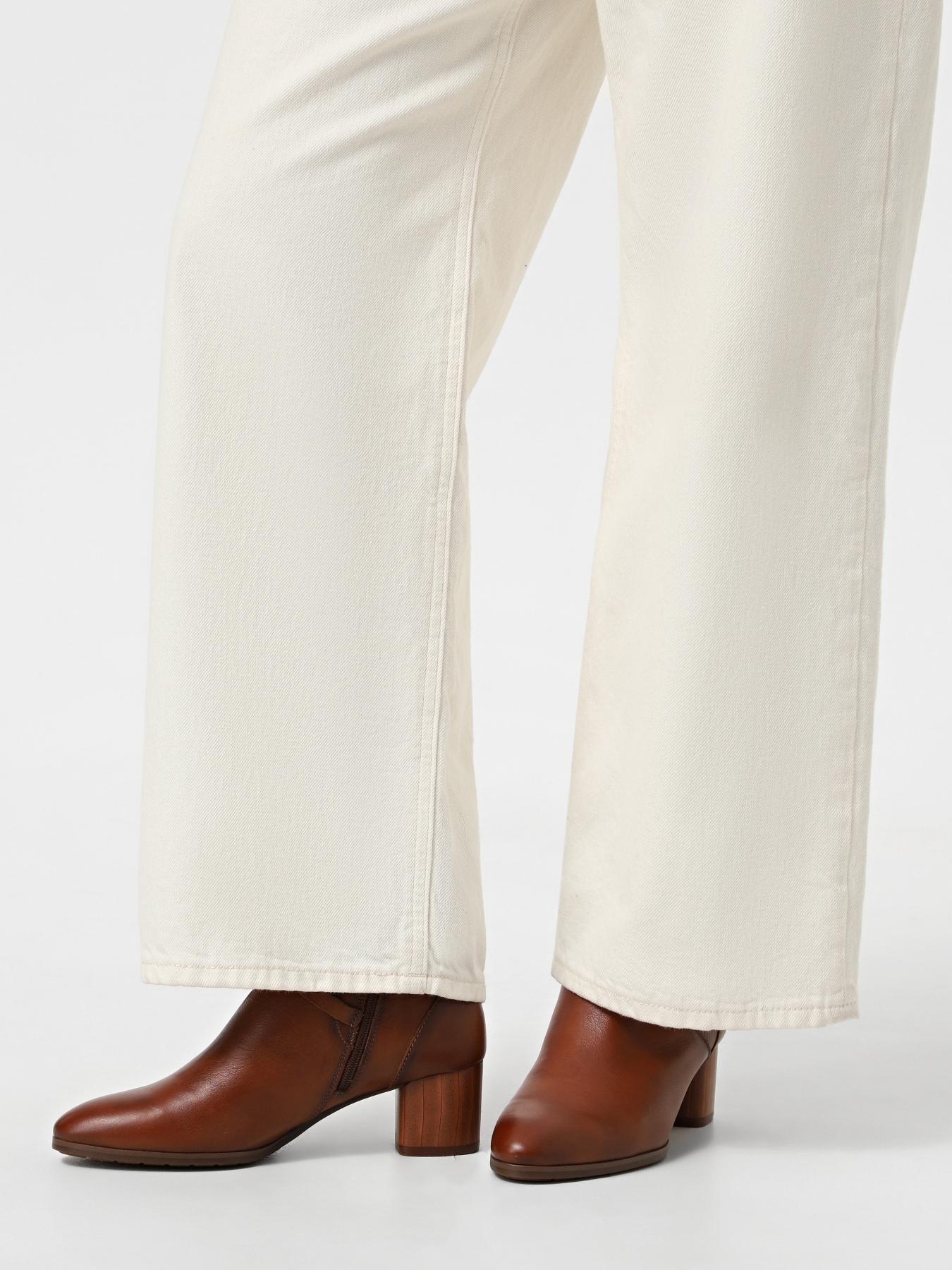 Ботильйони PIKOLINOS Calafat модель W1Z-8841-CUERO Фото