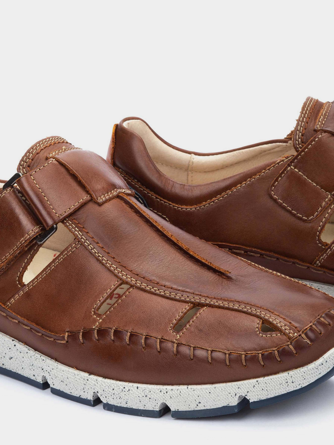 Сандалии PIKOLINOS модель M4U-0100C1-CUERO Фото