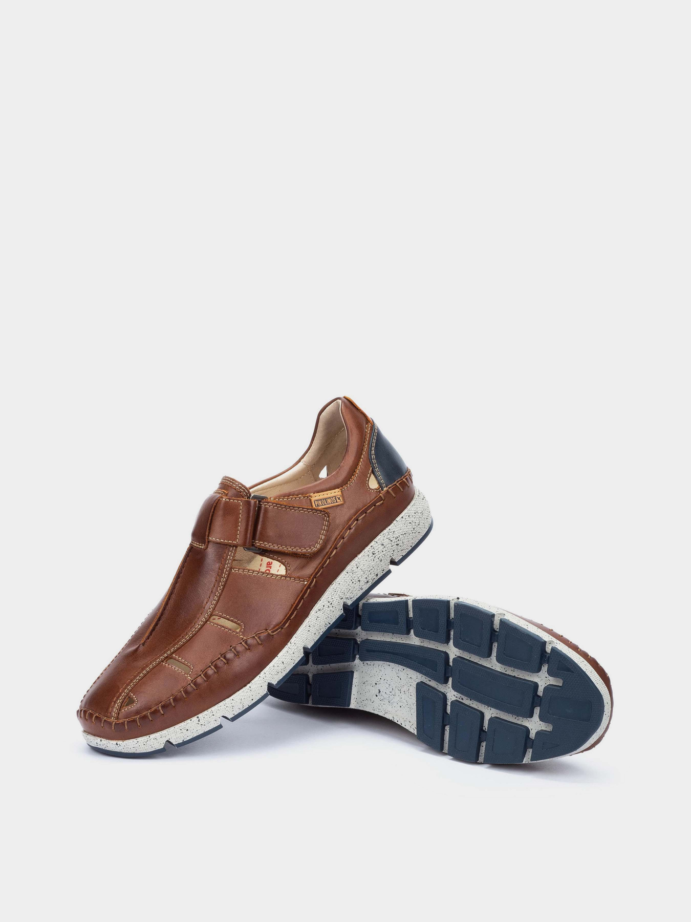 Сандалии PIKOLINOS модель M4U-0100C1-CUERO Фото