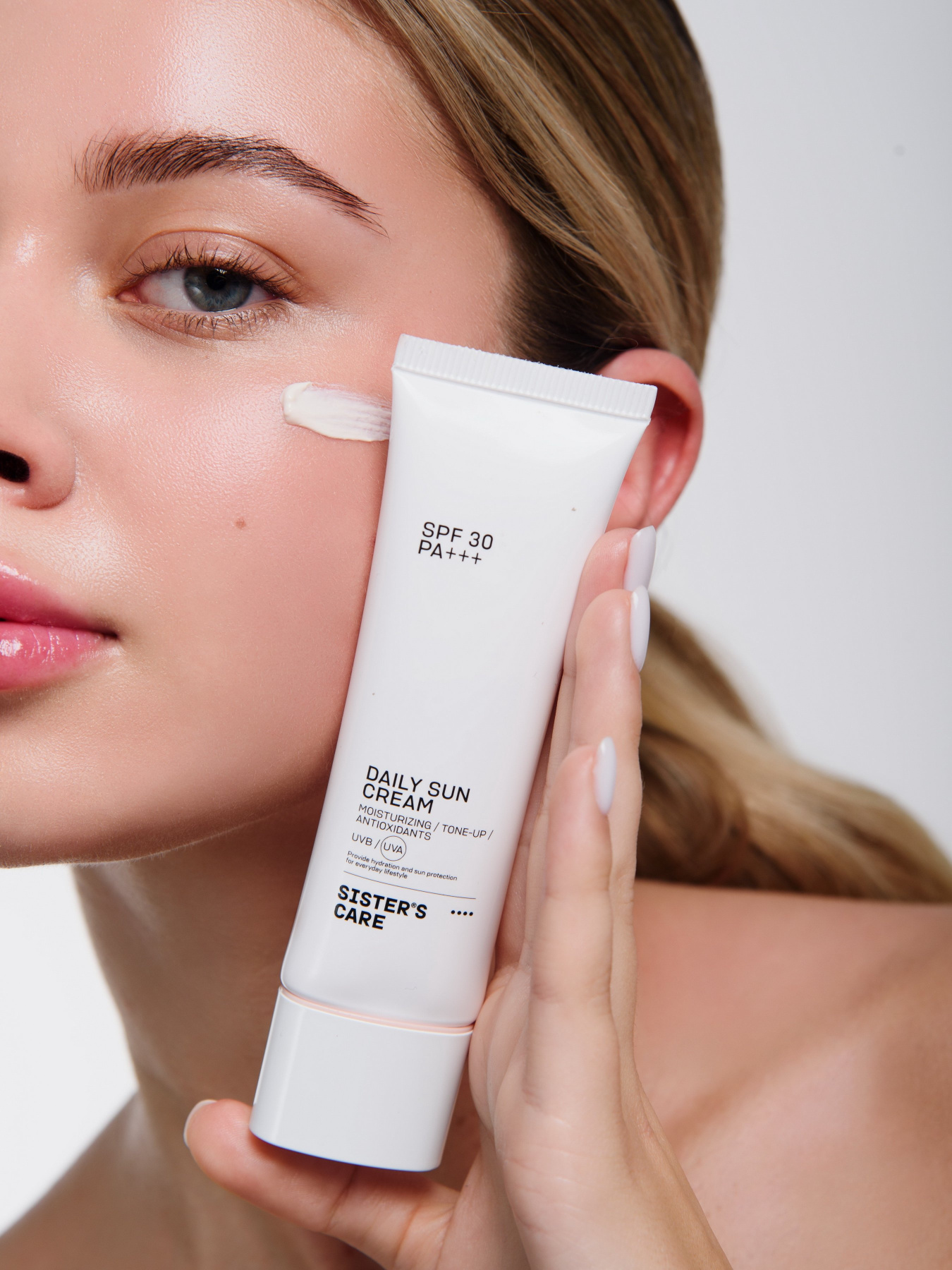 Солнцезащитный крем SPF 30 Sister’s Aroma модель 8809187075786 Фото