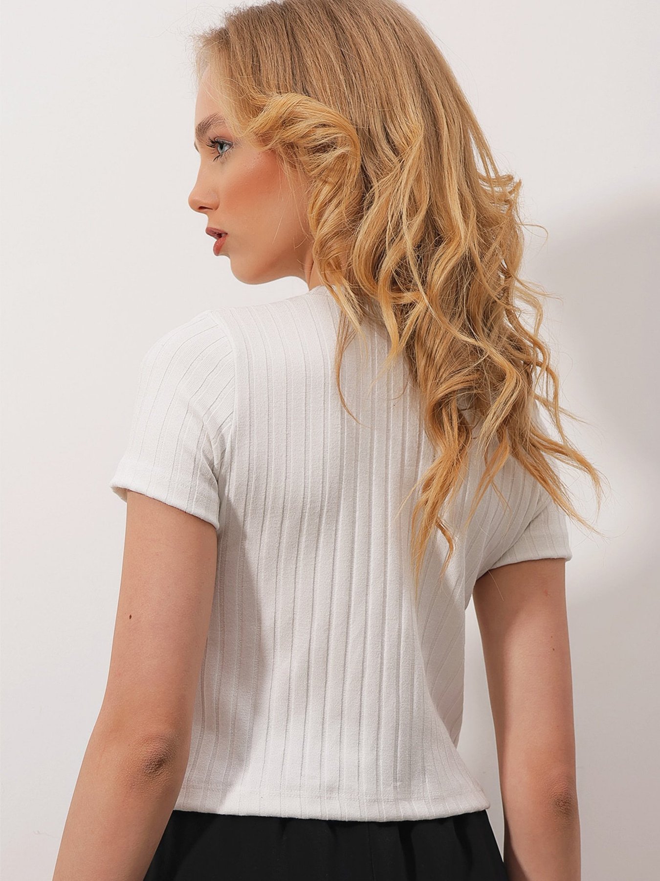 Топ Trend Alacati Stili модель ALC-X9572-1BEYAZ Фото