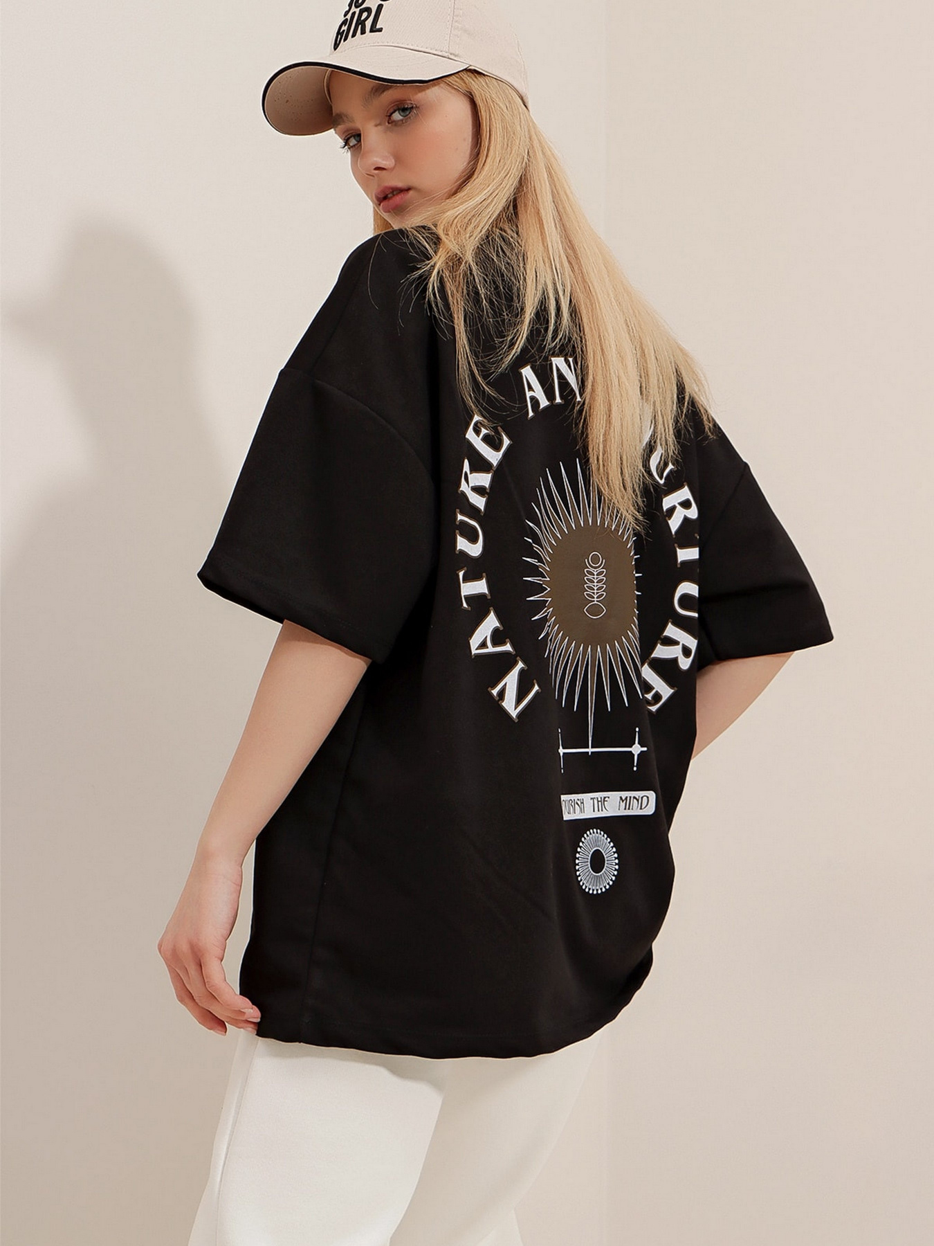 Футболка Trend Alacati Stili модель ALC-X9577SİYAH Фото